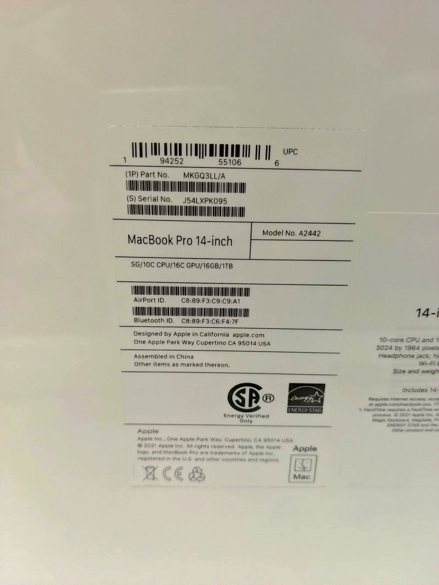 Apple MacBook Pro 2T62 1TB Space Gray Unlocked - Used image 3