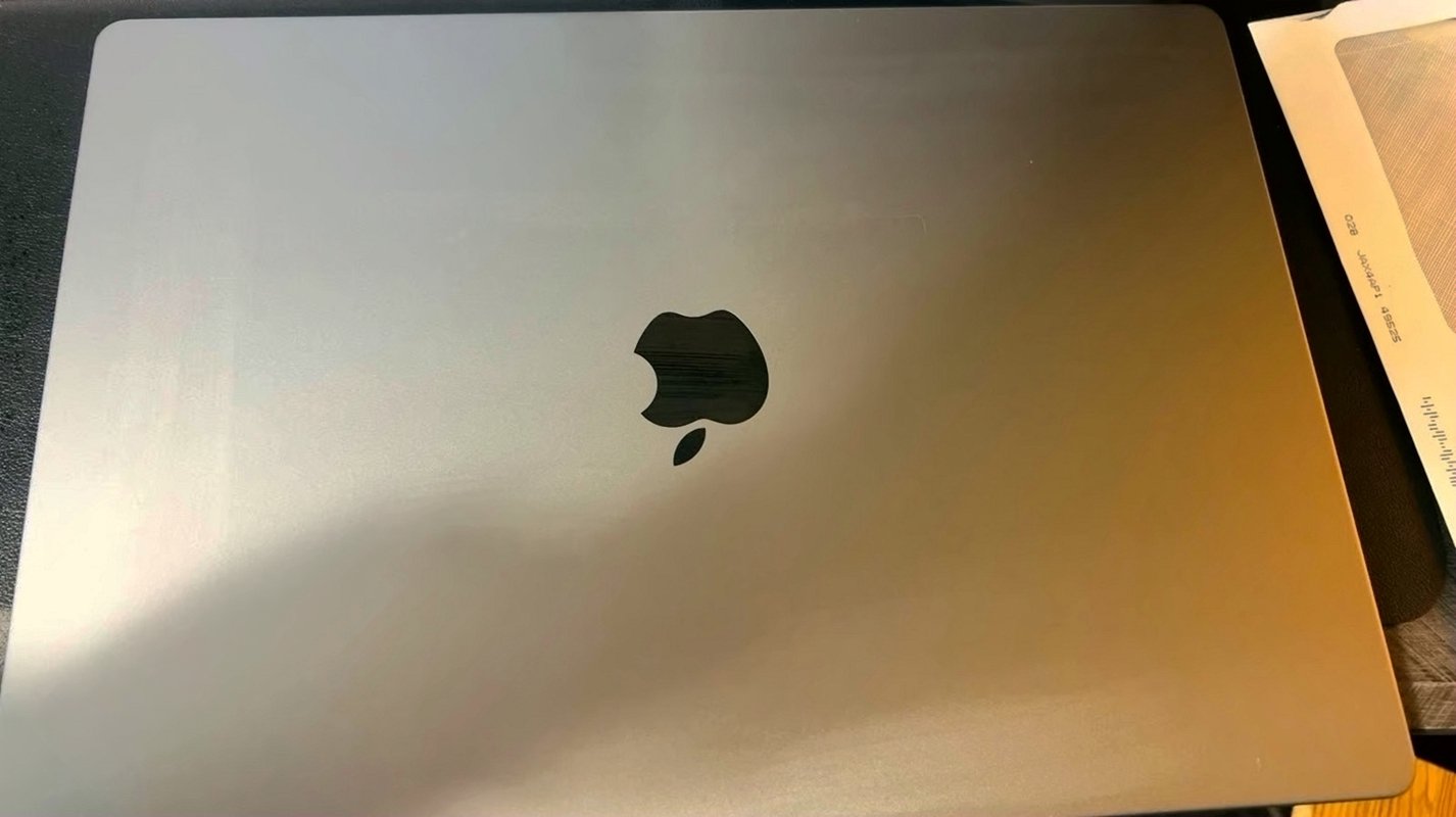 Apple MacBook Pro 2023 500GB Space Gray Used