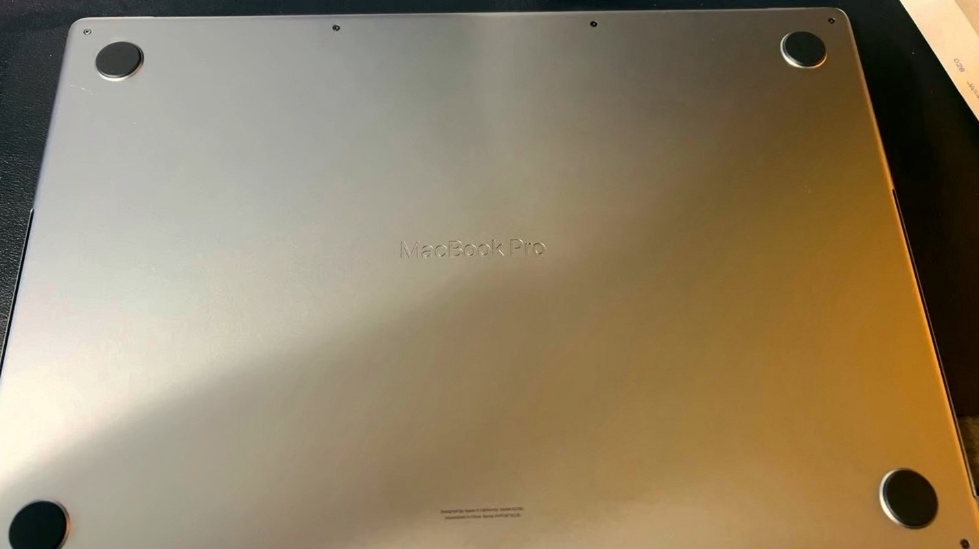 Apple MacBook Pro 2023 500GB Space Gray Used image 4
