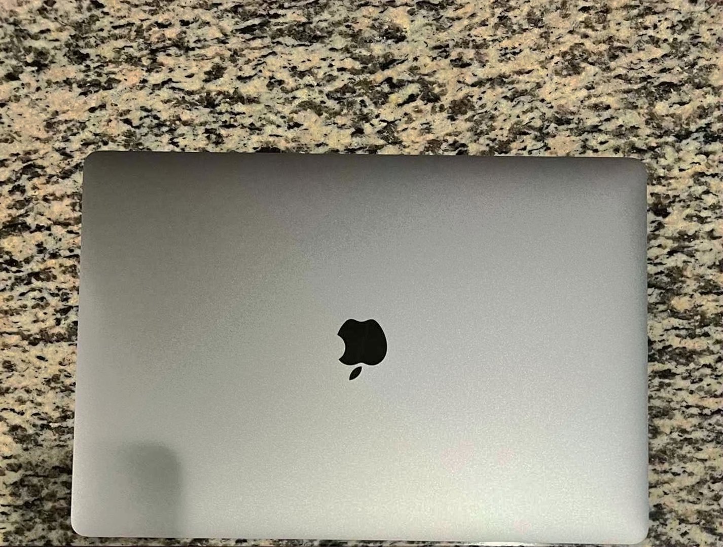 Apple MacBook Pro 16 inch 1TB Grey Unlocked - Used image 3