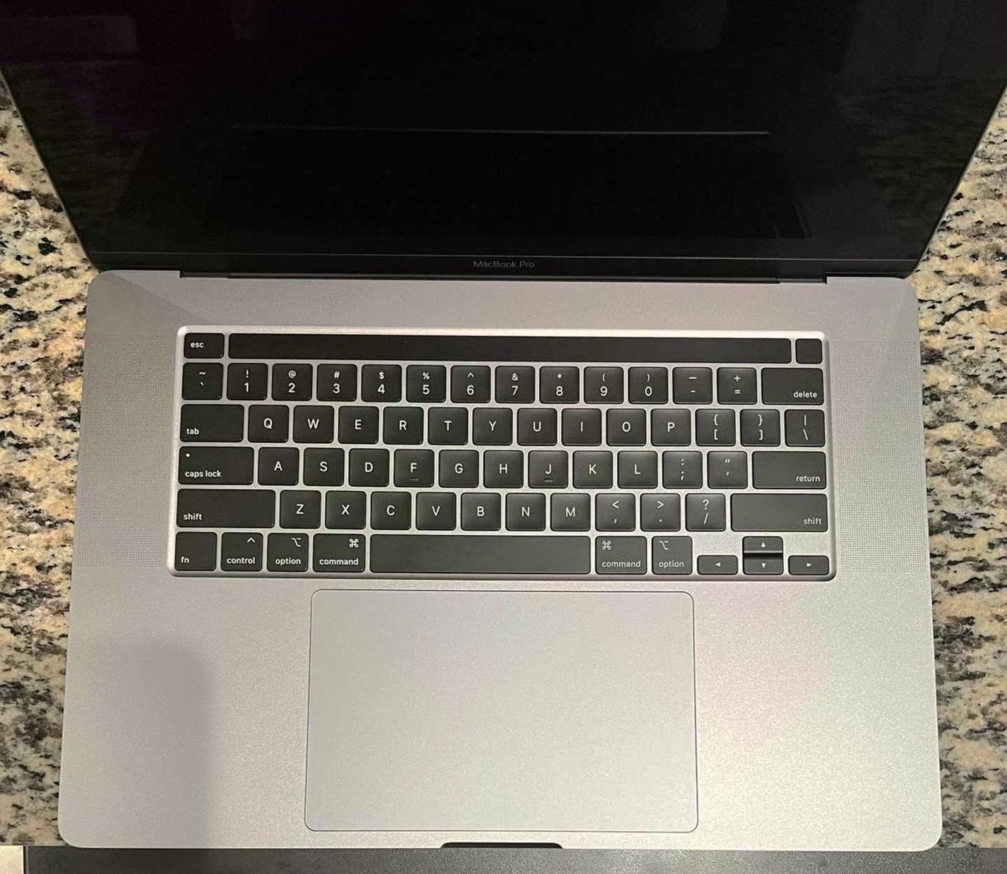Apple MacBook Pro 16 inch 1TB Grey Unlocked - Used image 4
