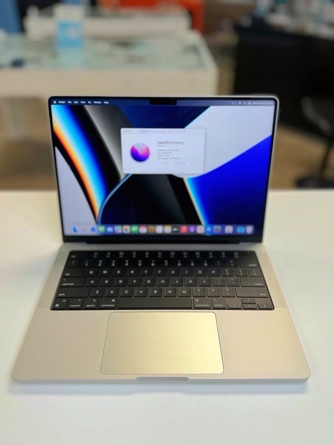 Apple MacBook Pro 14inch M1 Pro 512GB Silver Unlocked - Used