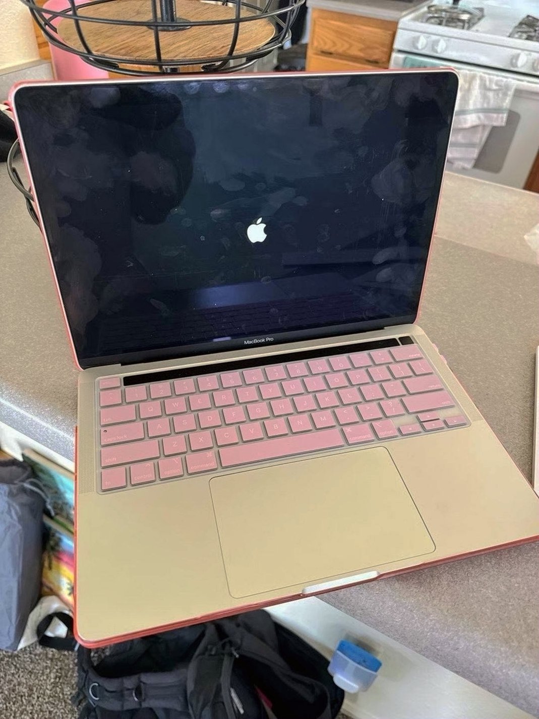 Apple MacBook Pro 7U31 87GB Unlocked - Used