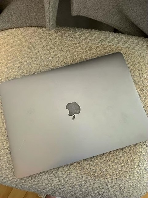 Apple MacBook Pro 2020 512GB Space Gray Unlocked - Used