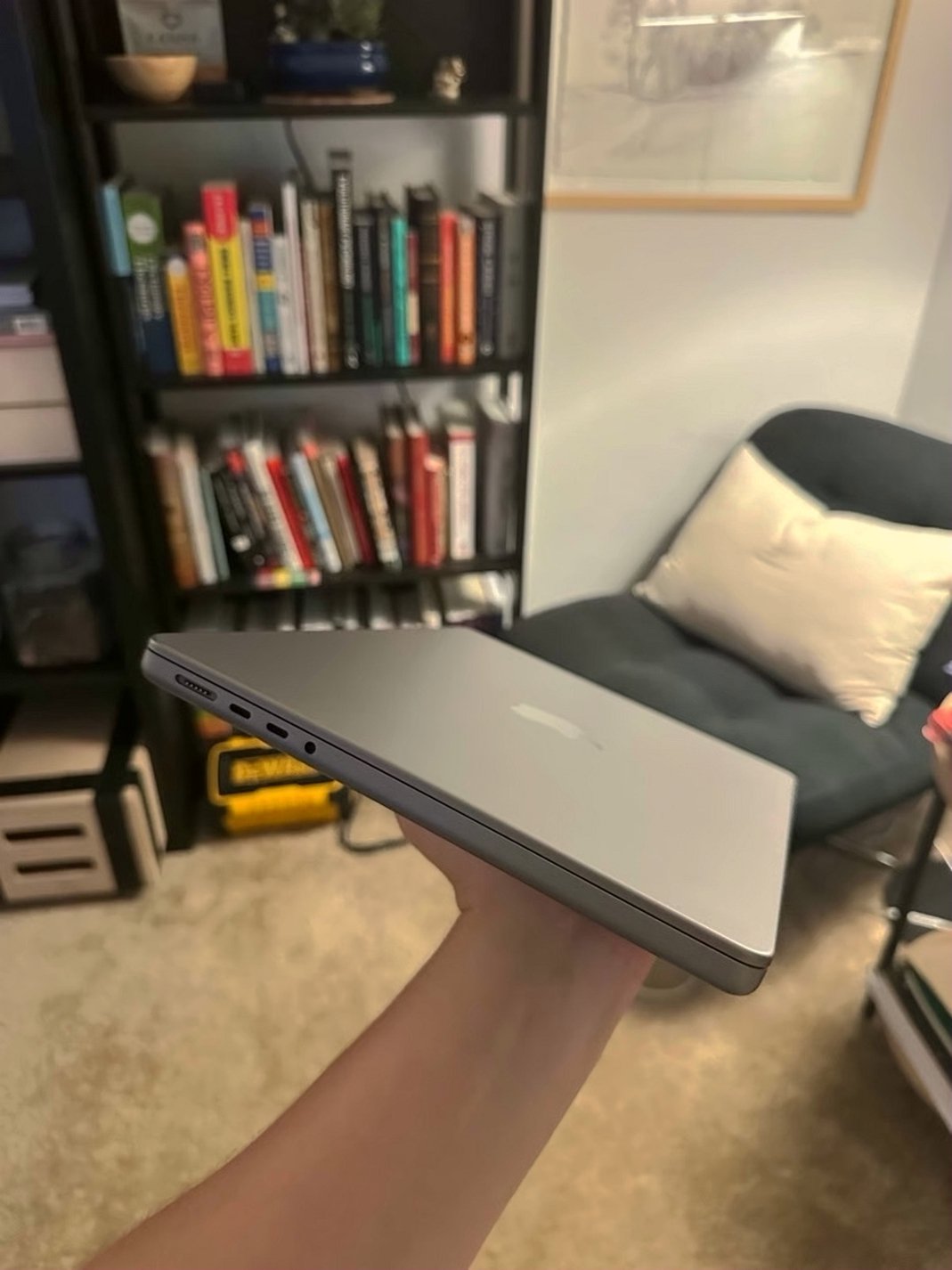 Apple MacBook Pro 14in M2 Pro 512GB - Used image 3