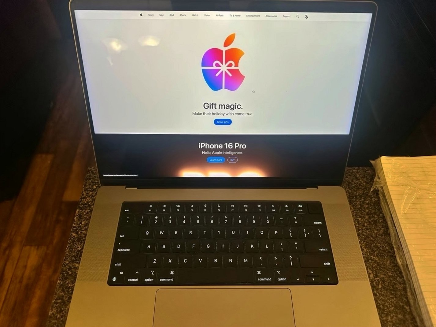 Apple MacBook Pro 16in M1 Max 1TB SSD Used image 3