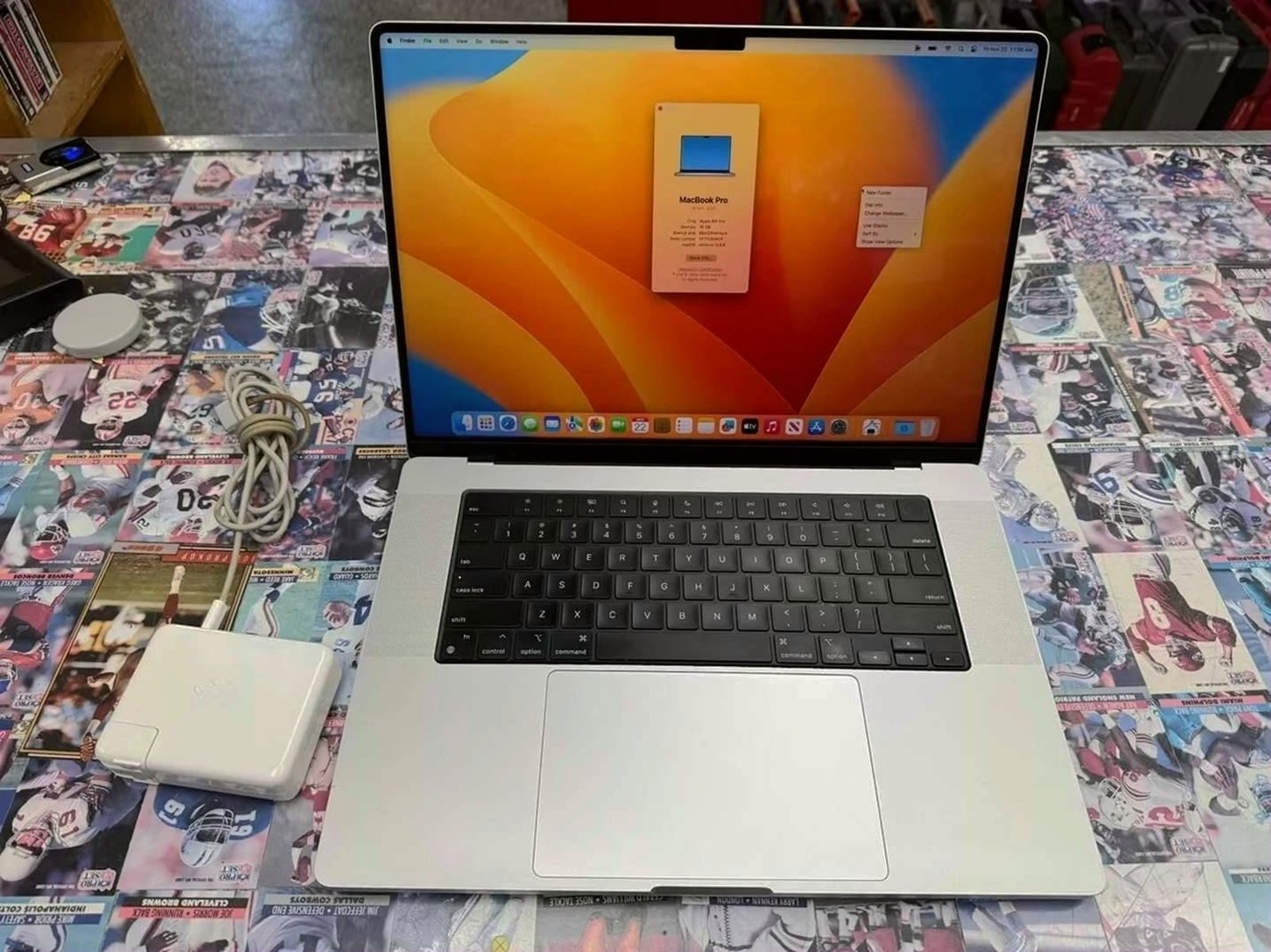 Apple MacBook Pro 16” 2023 A278p 512GB Silver Unlocked - Used
