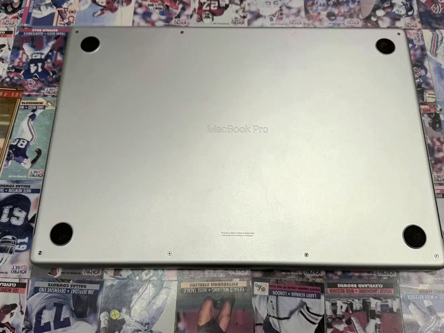Apple MacBook Pro 16” 2023 A278p 512GB Silver Unlocked - Used image 5