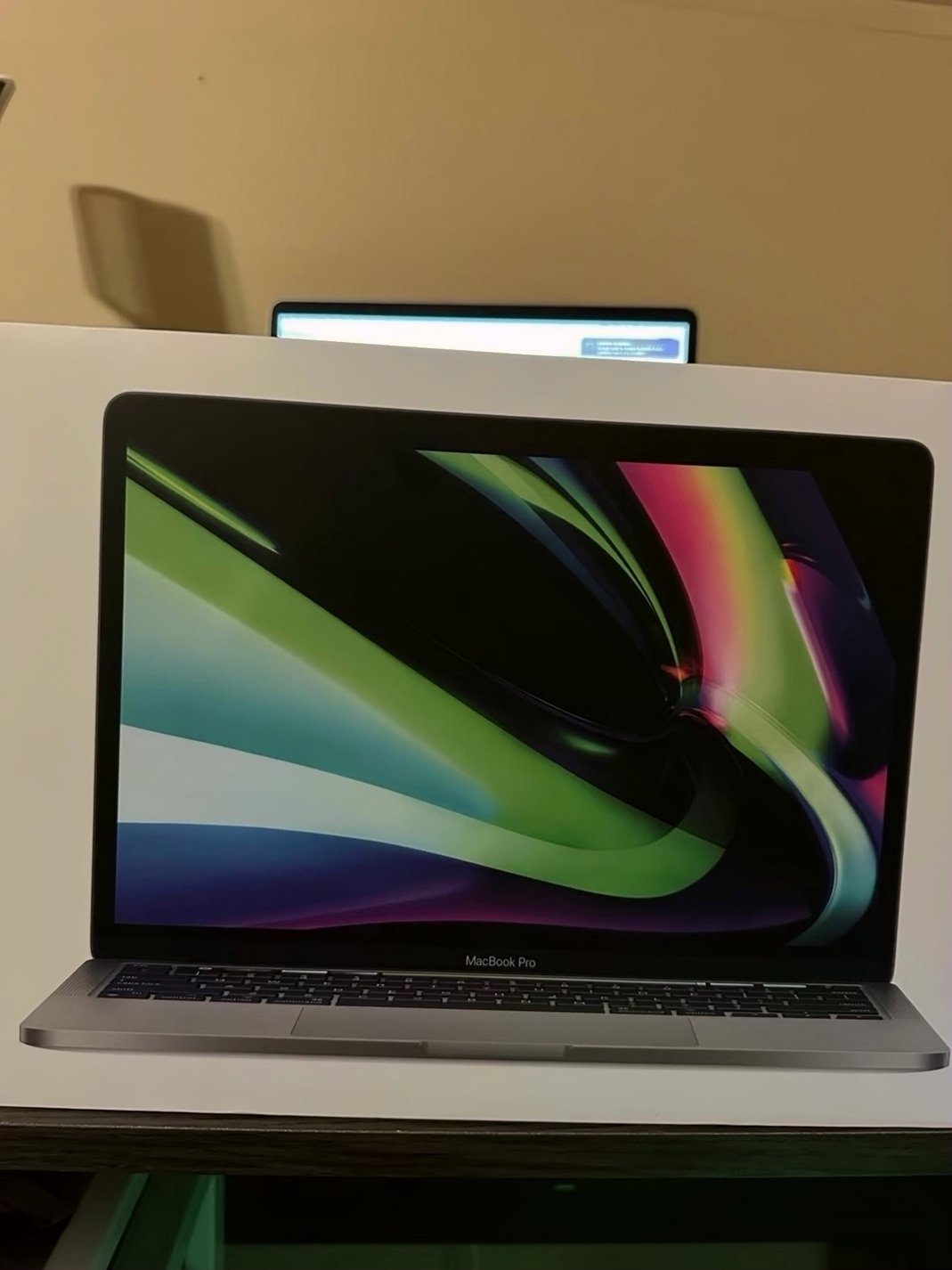 Apple MacBook Pro M1 2020 256GB 13 inch Unlocked - Used image 3