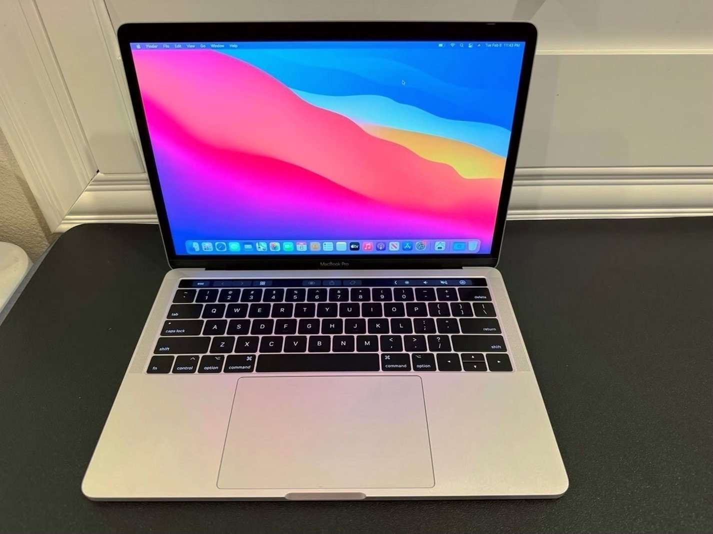 Apple MacBook Pro 13-inch 256GB Silver Unlocked - Used