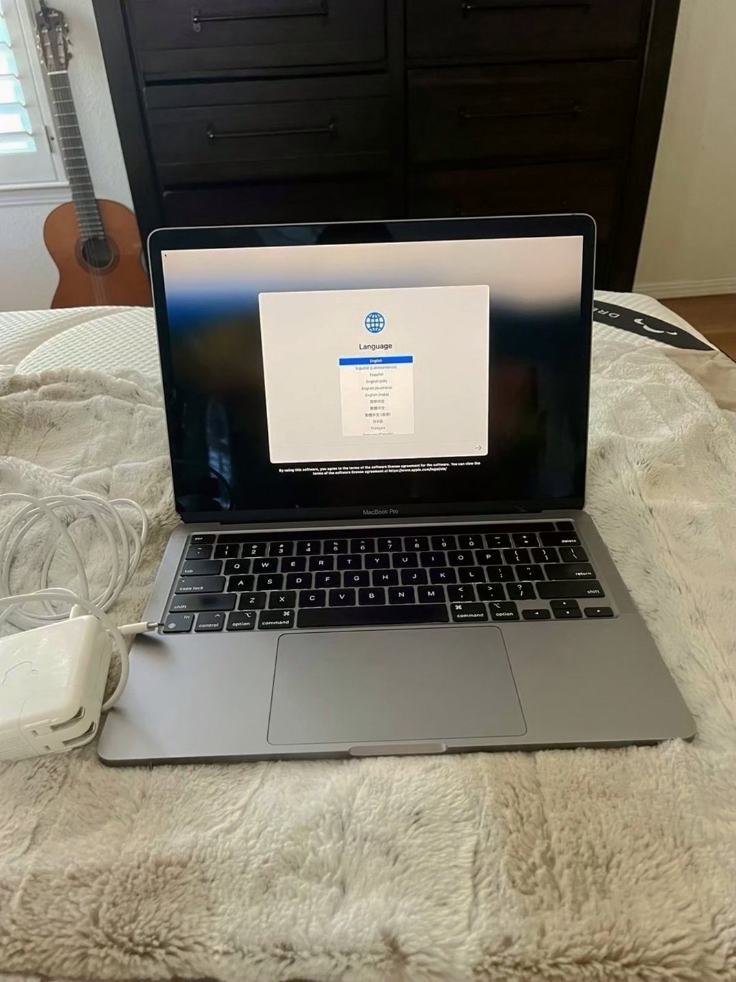 Apple MacBook Pro 2020 256GB Space Gray Unlocked - Used