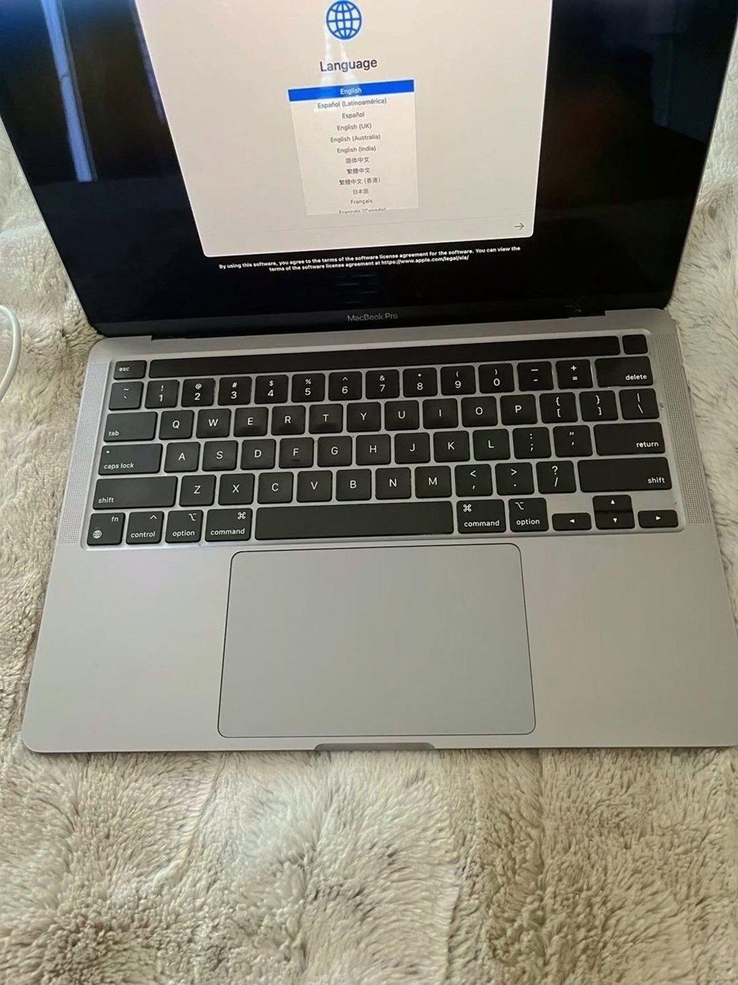 Apple MacBook Pro 2020 256GB Space Gray Unlocked - Used image 3