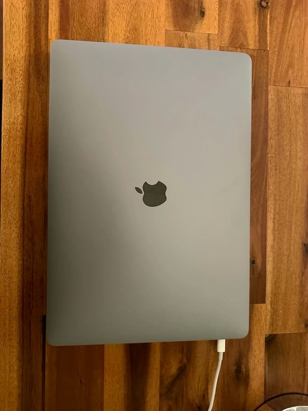 Apple MacBook Pro 2M95 i9 32GB 16-inch Space Gray - Used image 4