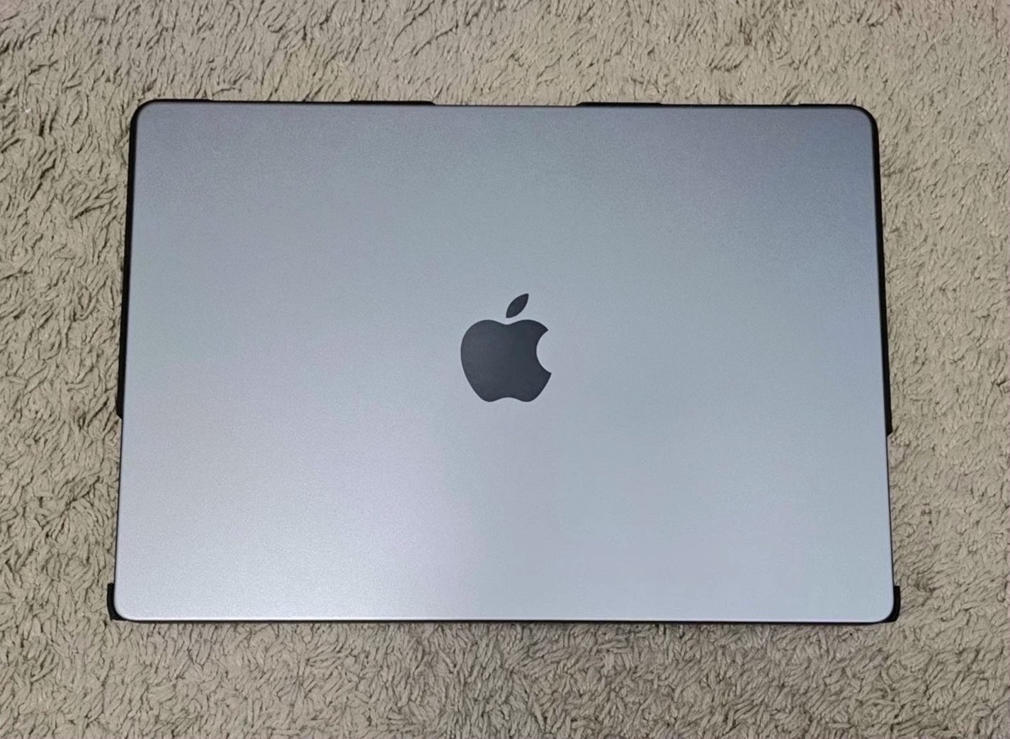 Apple MacBook Pro 14inch M1 Pro 512GB Space Gray Unlocked - Used image 2