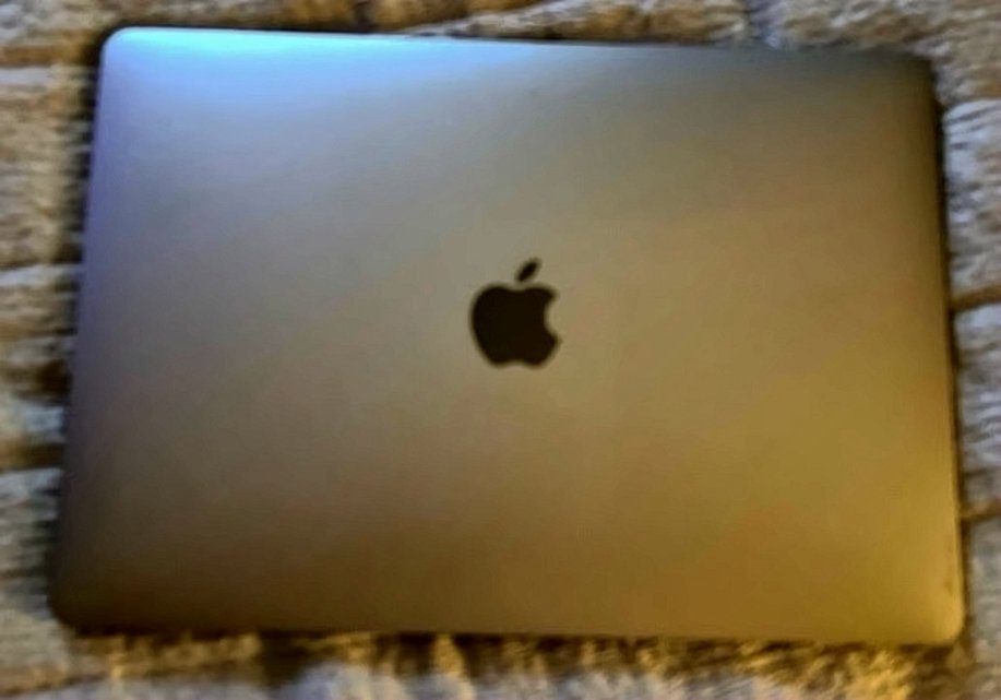 Apple MacBook Pro 13in 512GB Space Gray Unlocked - Used