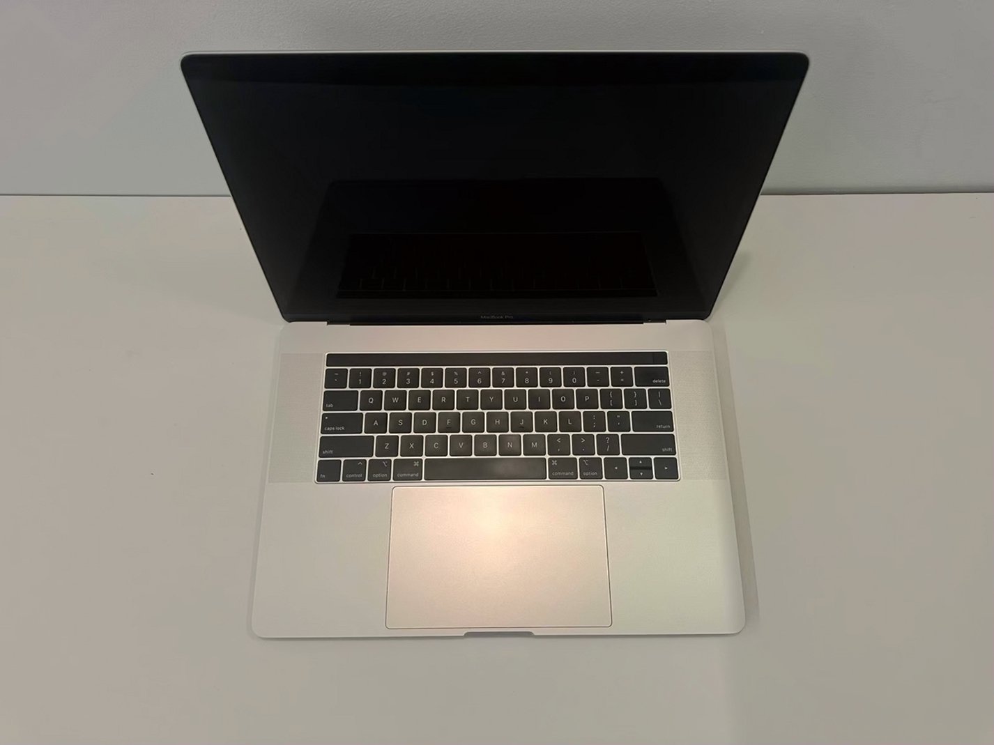 Apple MacBook Pro 2019 2TB Space Gray Unlocked - Used image 2