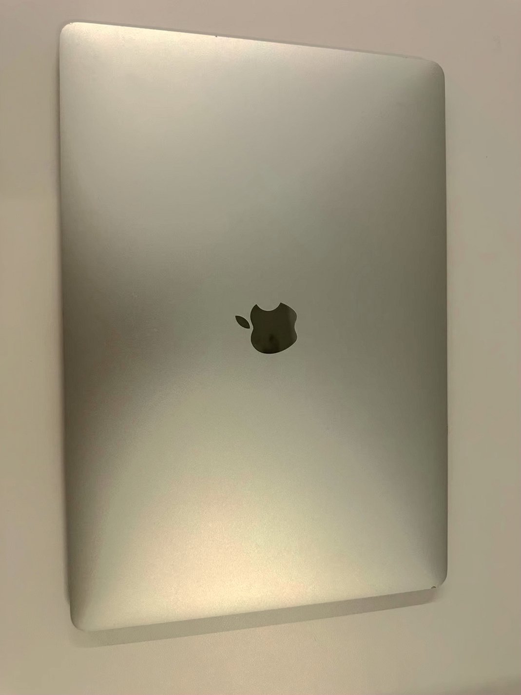 Apple MacBook Pro 2019 2TB Space Gray Unlocked - Used image 3