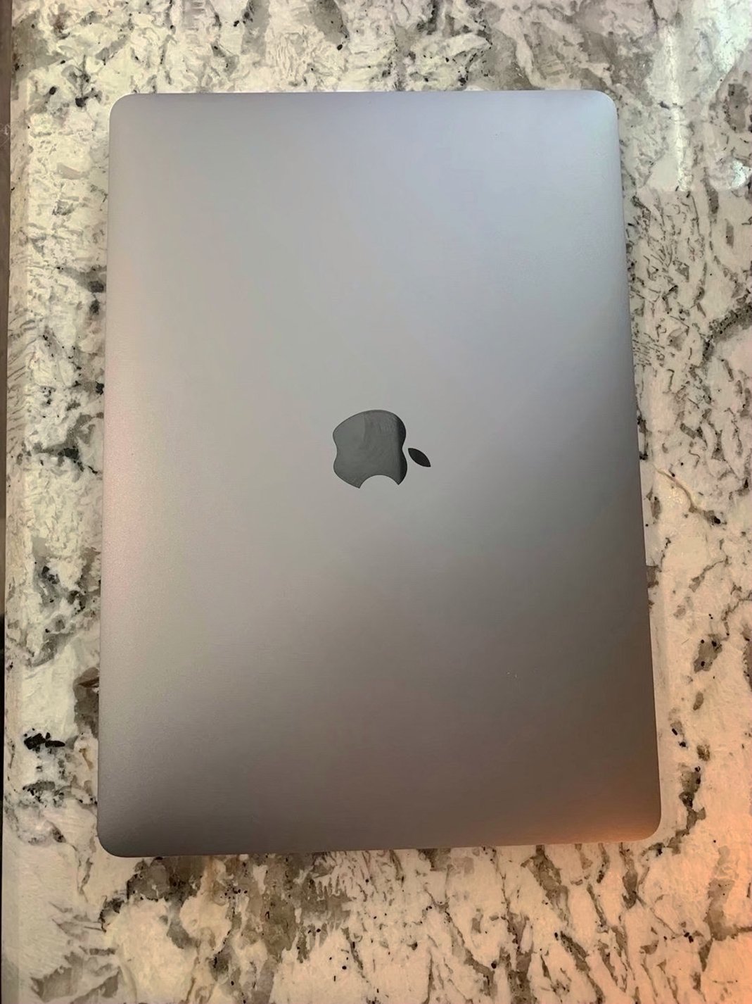 Apple MacBook Pro 2020 8GB Space Gray Unlocked - Used image 2