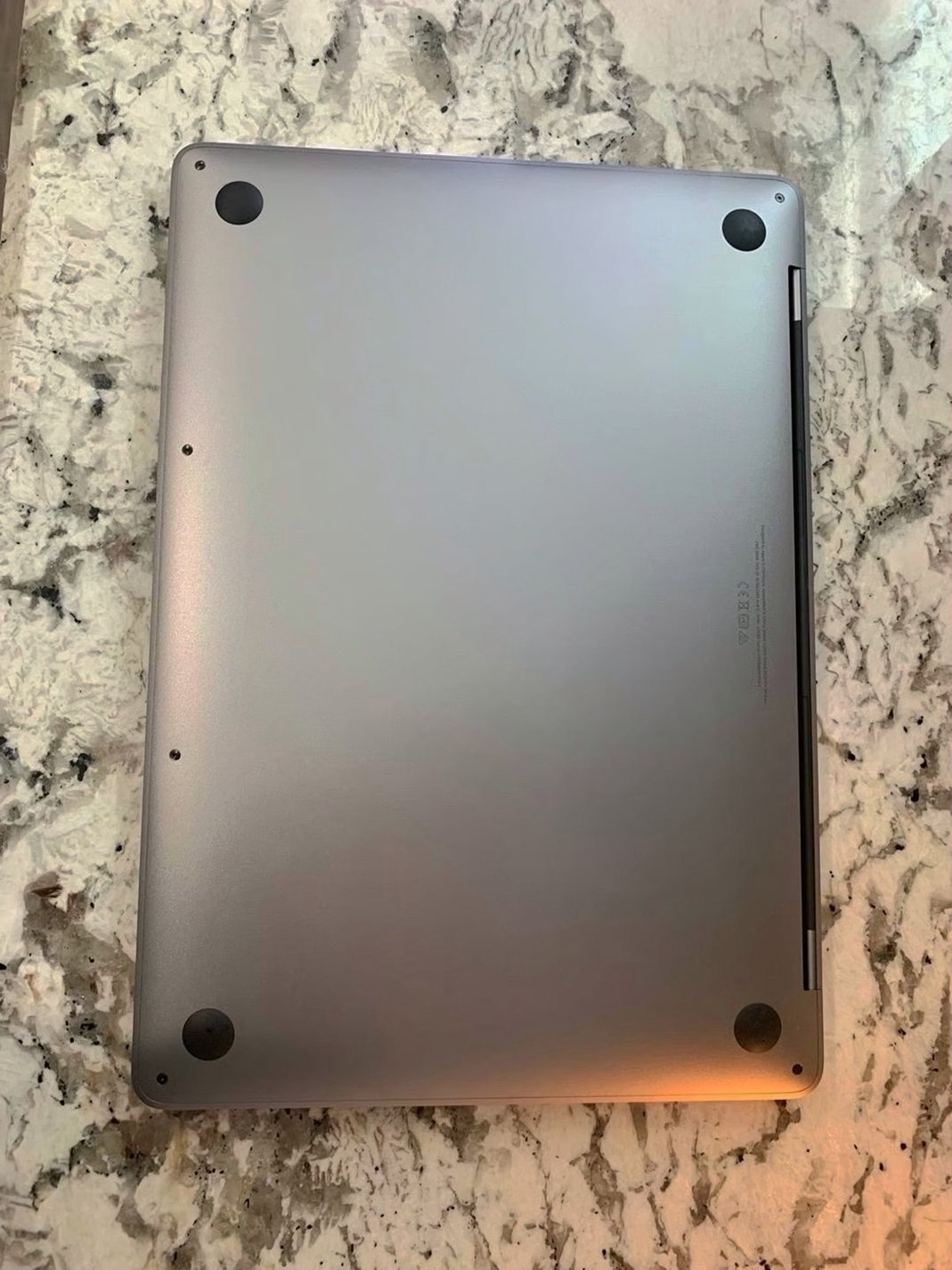 Apple MacBook Pro 2020 8GB Space Gray Unlocked - Used image 3
