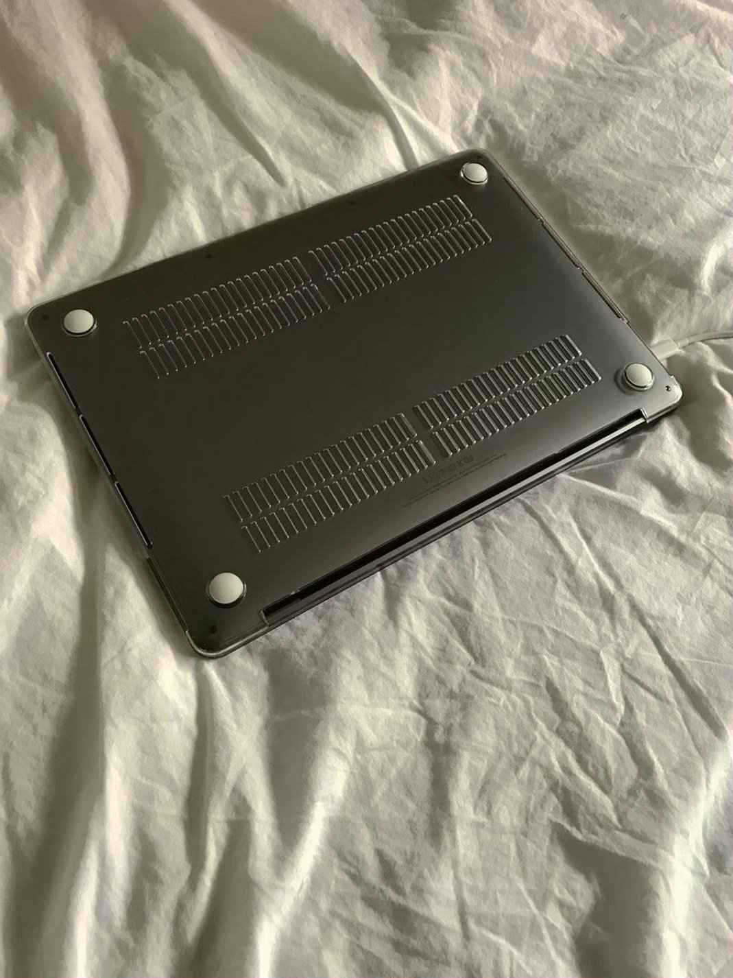 Apple MacBook Pro 2017 500GB Space Gray Unlocked - Used image 2