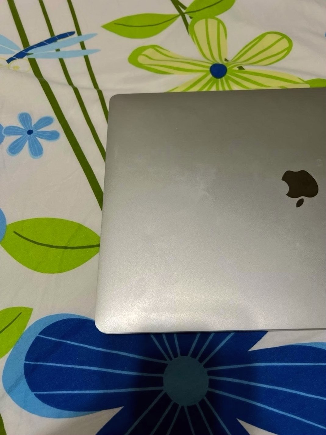 Apple MacBook Pro 16-inch 512GB Space Gray Unlocked - Used image 4