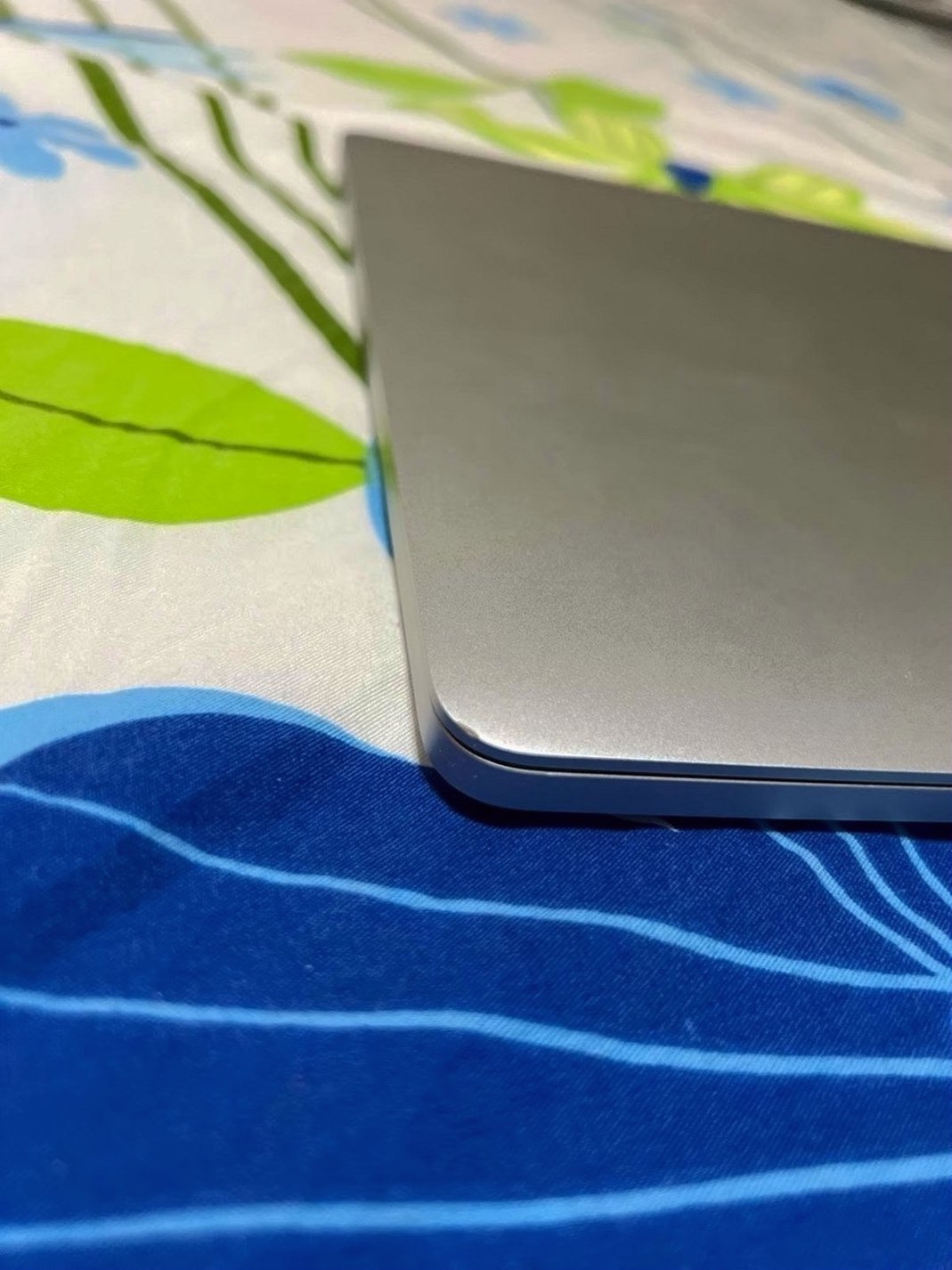 Apple MacBook Pro 16-inch 512GB Space Gray Unlocked - Used image 5