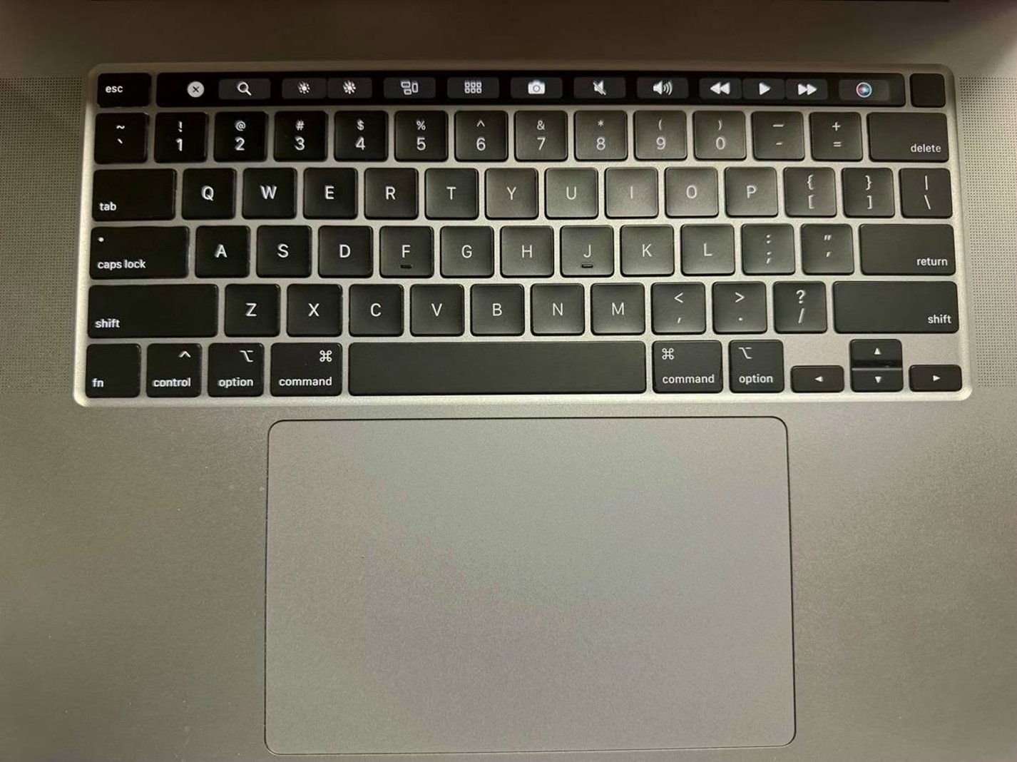 Apple MacBook Pro 16 inch 1TB Space Gray Unlocked - Used image 4