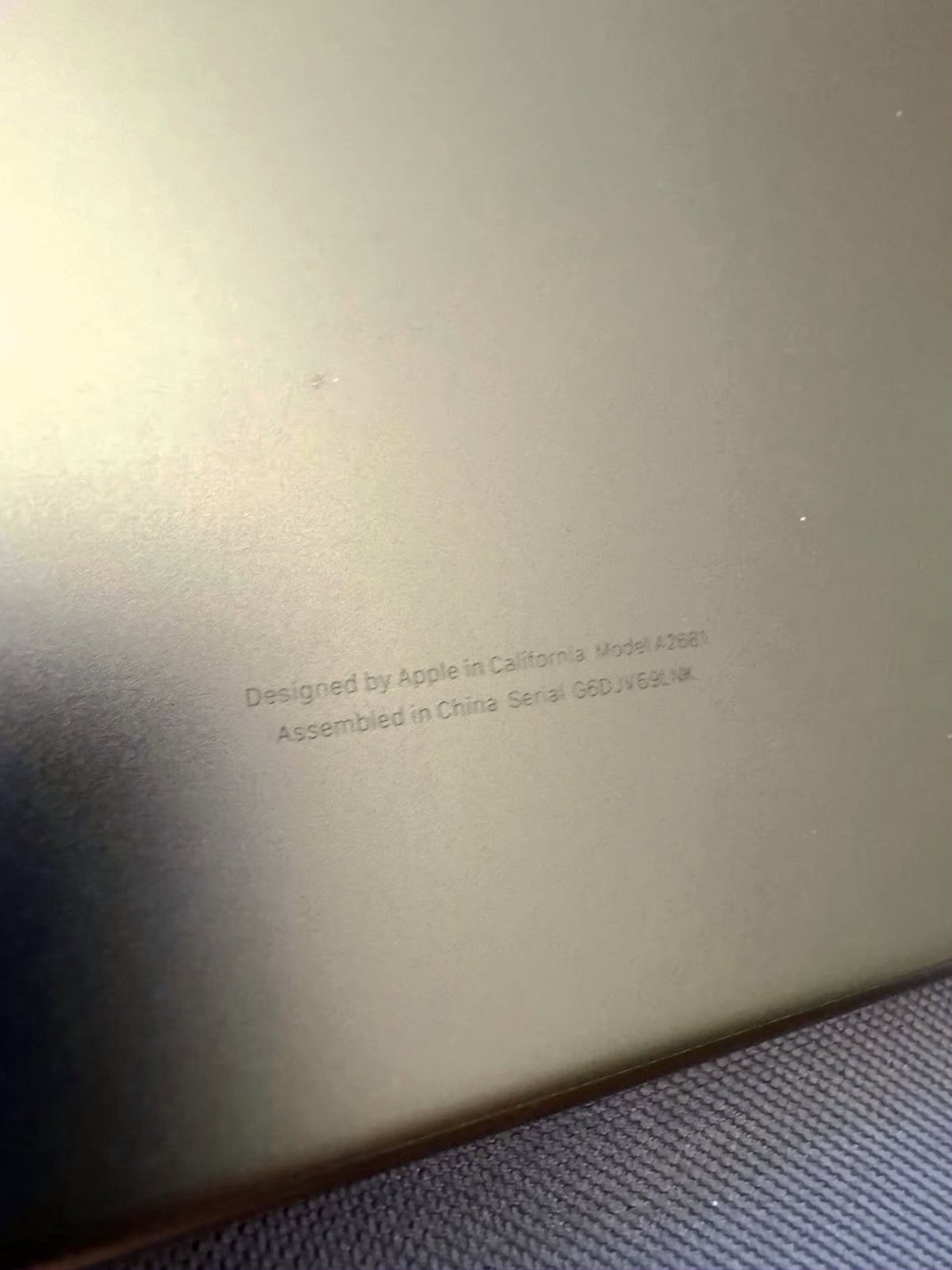 Apple MacBook Pro A2681 13.6-inch Unlocked - Used image 3