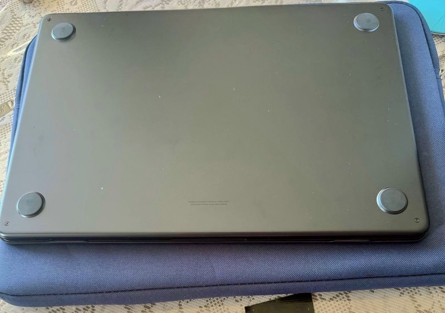Apple MacBook Pro A2681 13.6-inch Unlocked - Used image 4