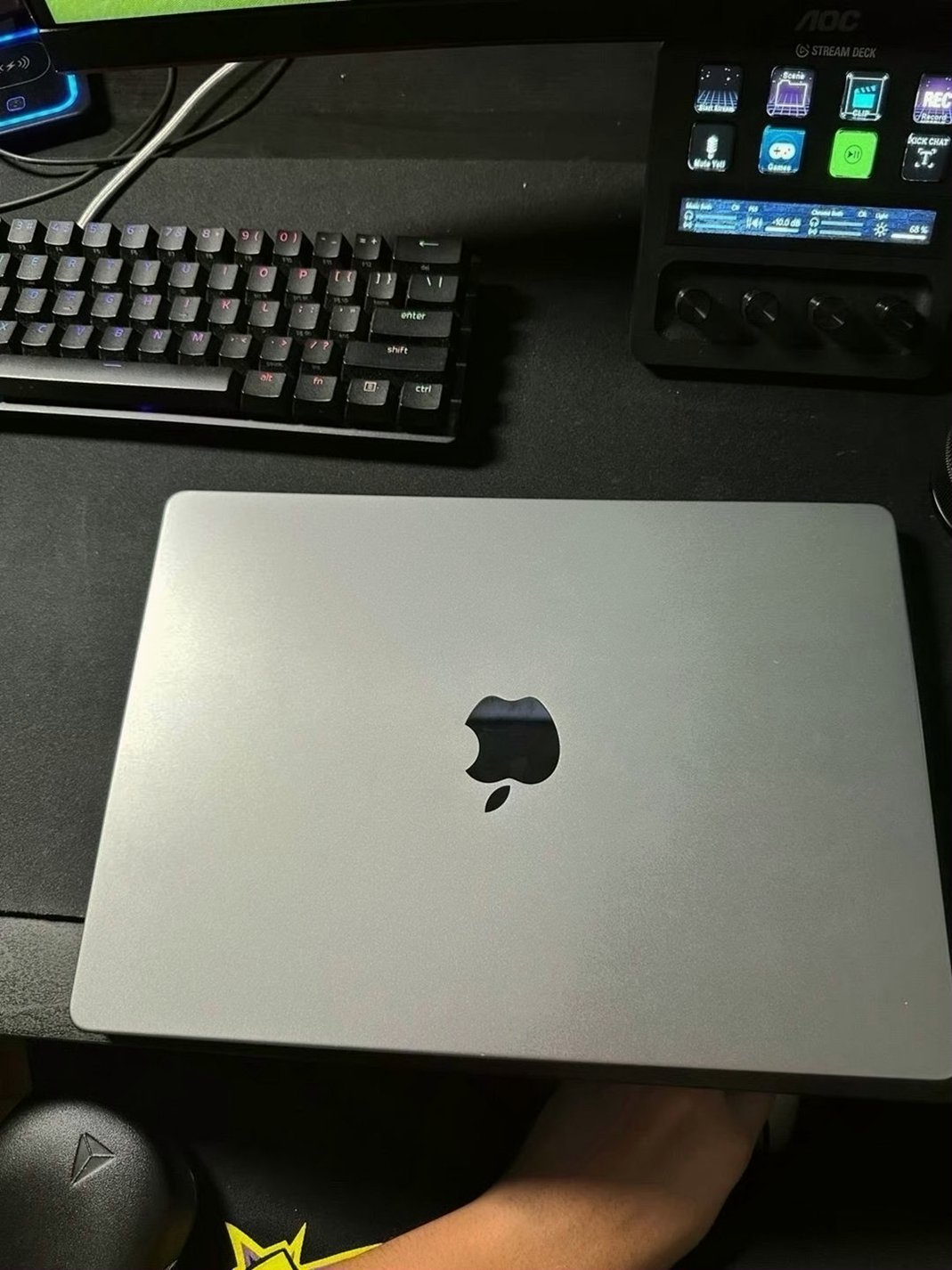Apple MacBook Pro M1 2021 512GB 14” Unlocked - Used