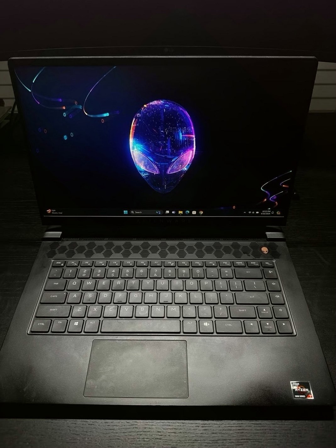 Alienware M15 R5 512GB Black Used - Refurbished image 2