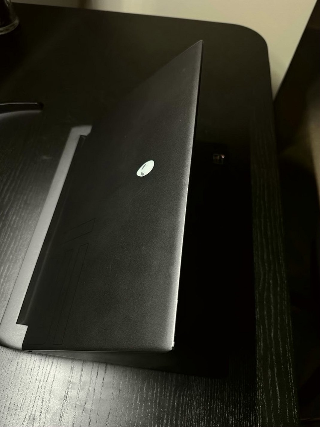Alienware M15 R5 512GB Black Used - Refurbished image 4