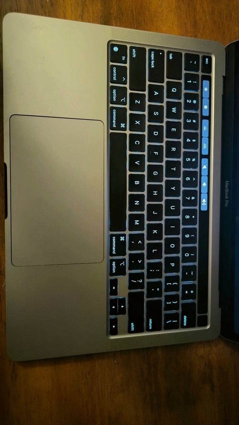Apple MacBook Pro 500GB Space Gray Unlocked - Used image 3