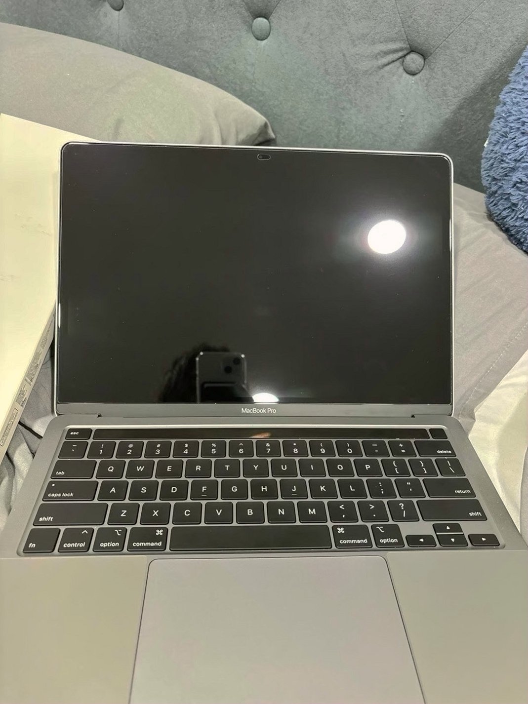 Apple MacBook Pro Mid 2020 512GB Space Gray Unlocked - Used image 3