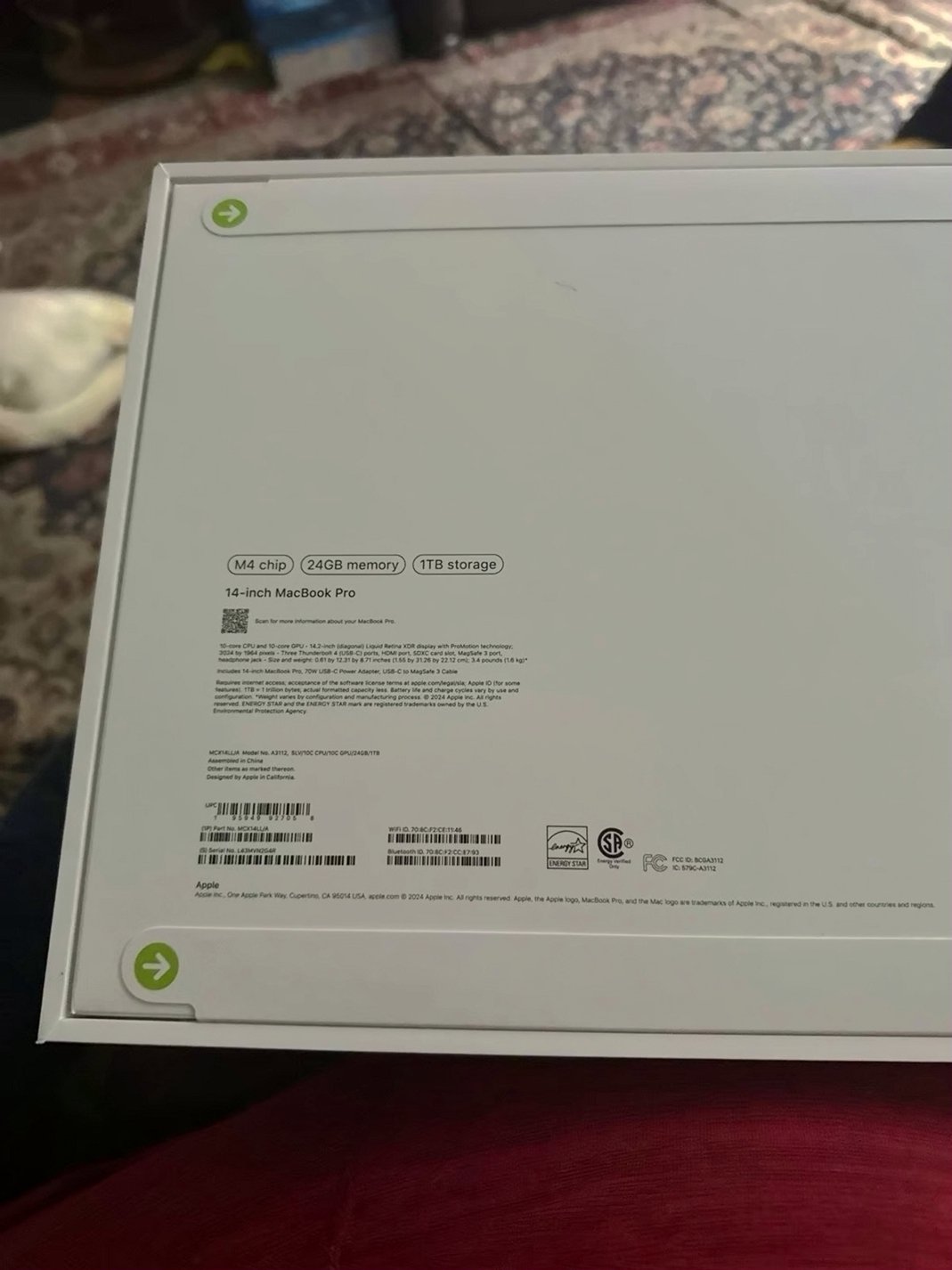 Apple MacBook Pro 14” M4 1TB Unlocked - Used image 4