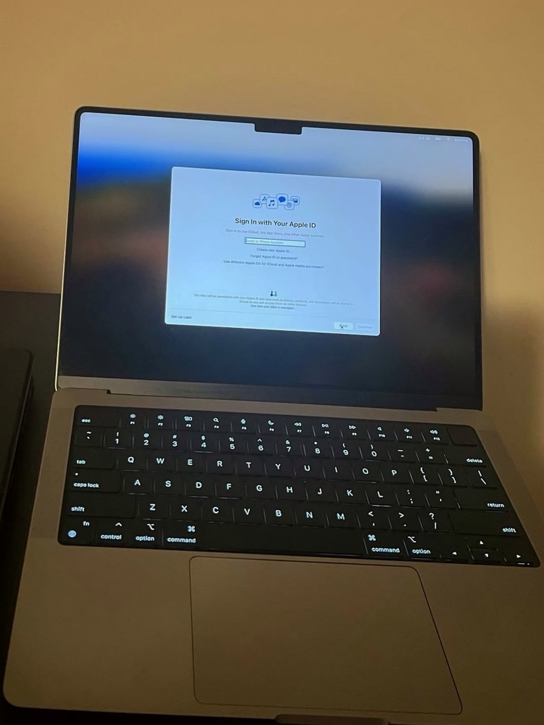 Apple MacBook Pro 2021 14" M1 Pro 500GB Unlocked - Used