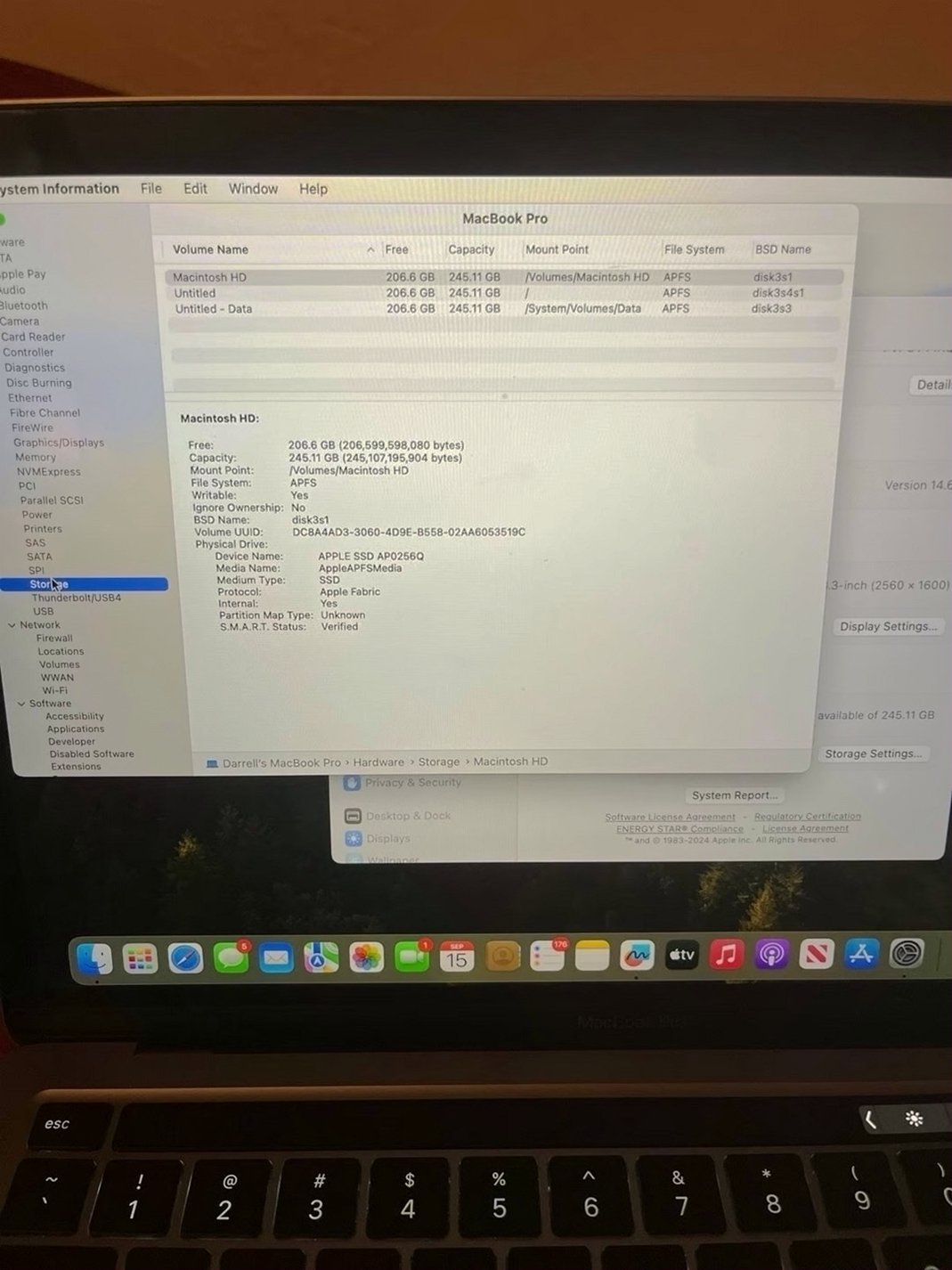 Apple MacBook Pro 13in M1 256GB SSD Unlocked - Used image 5