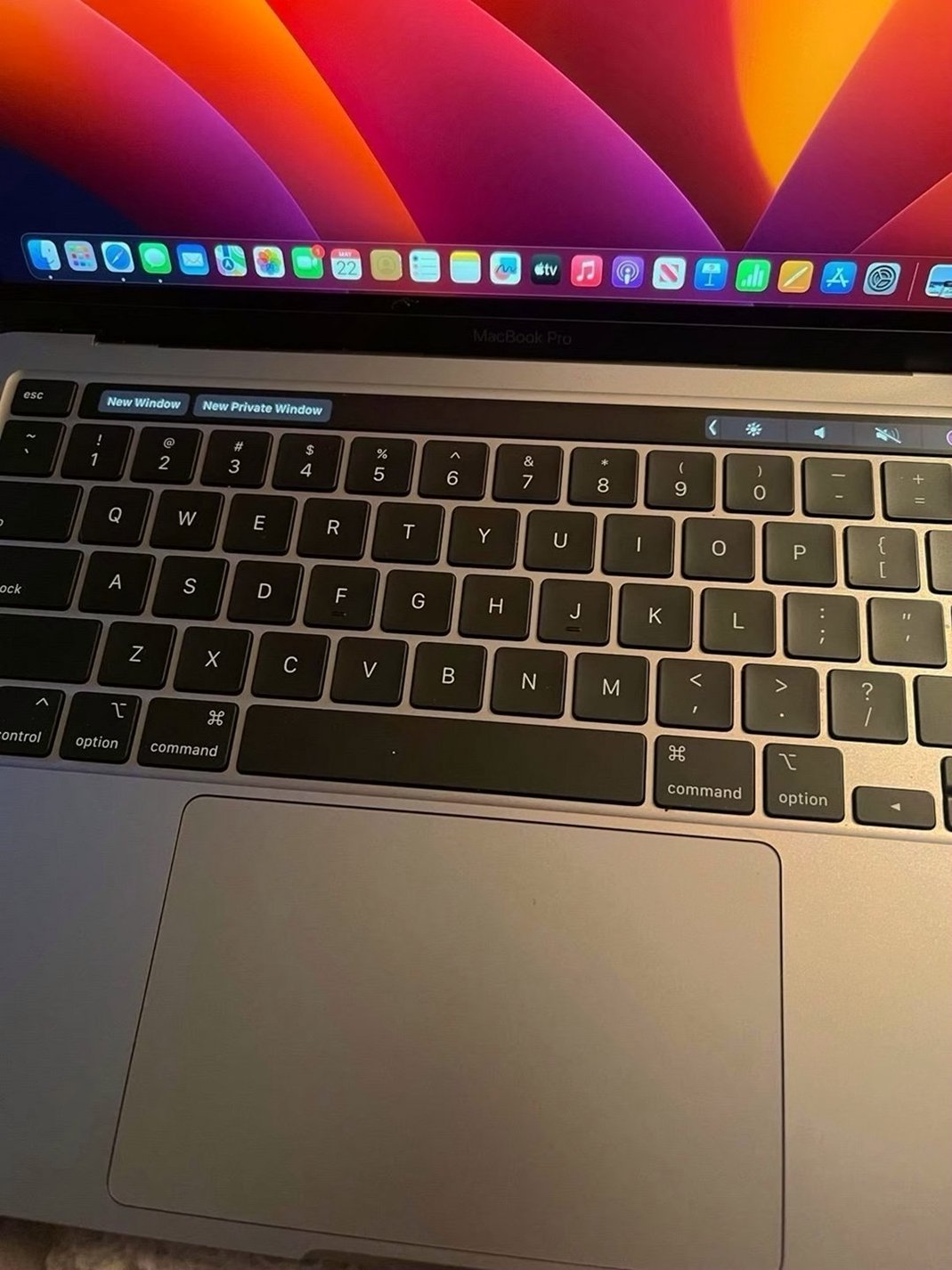 Apple MacBook Pro 13-inch 256GB Space Gray Unlocked - Used image 2