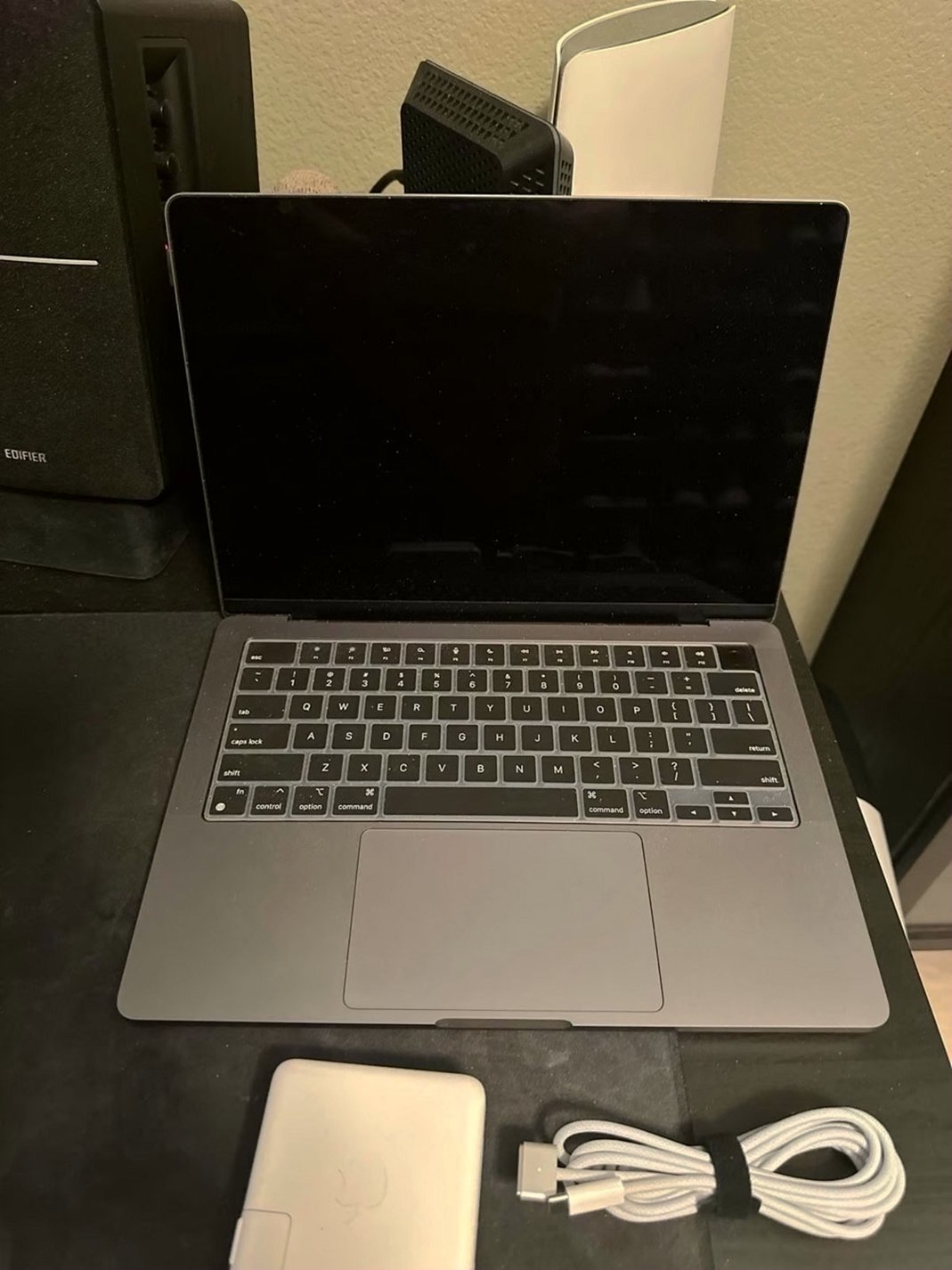 Apple MacBook Pro 14 M1 Pro 1TB SSD Silver - Used image 3