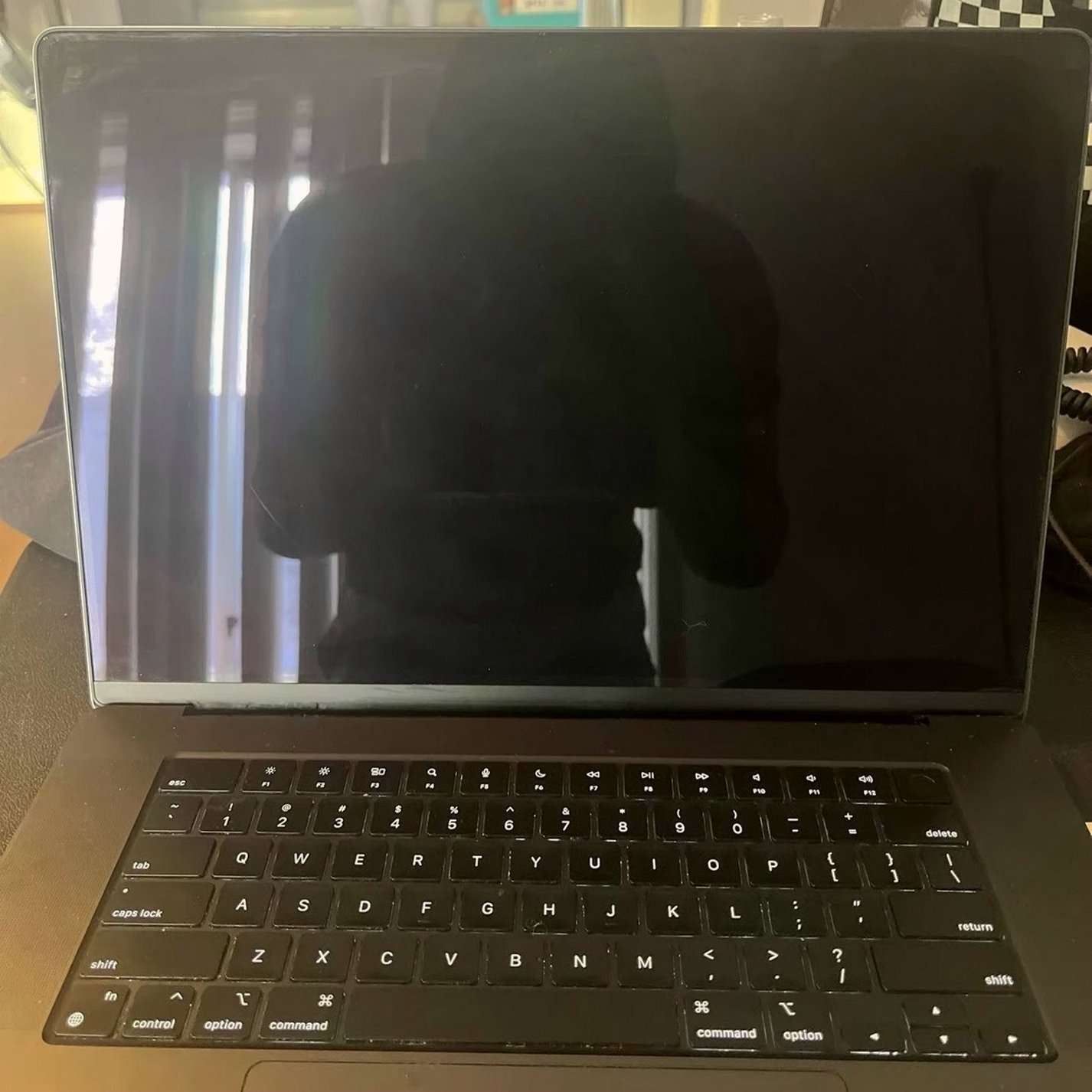 Apple MacBook Pro M3 Pro 1TB SSD Space Black Unlocked - Used image 3