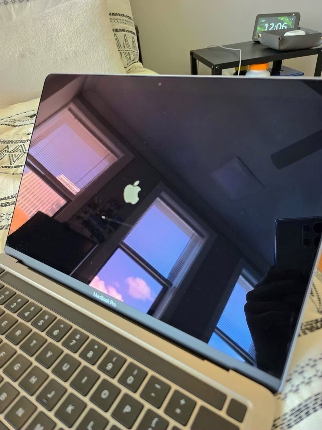 Apple Macbook Pro M1 256GB Unlocked Used - A2338 image 3