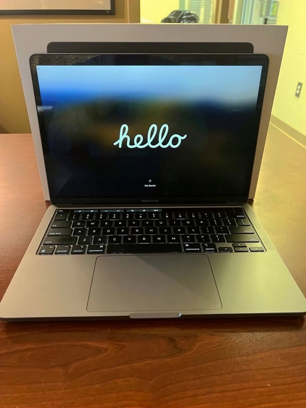 Apple MacBook Pro M1 2020 256GB Space Gray Unlocked - Used image 2