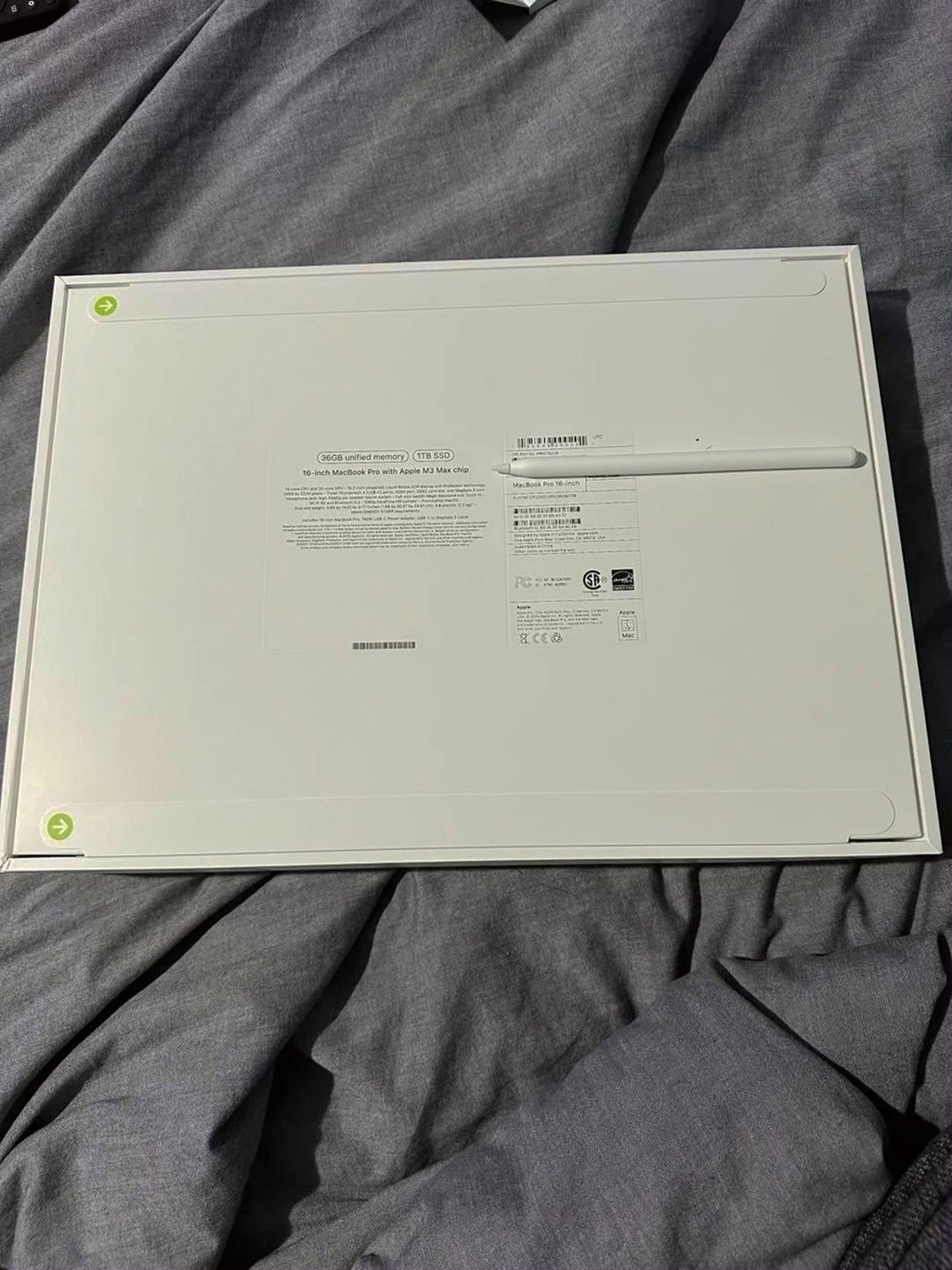 Apple MacBook Pro 16" 1TB Silver Unlocked - Used image 3