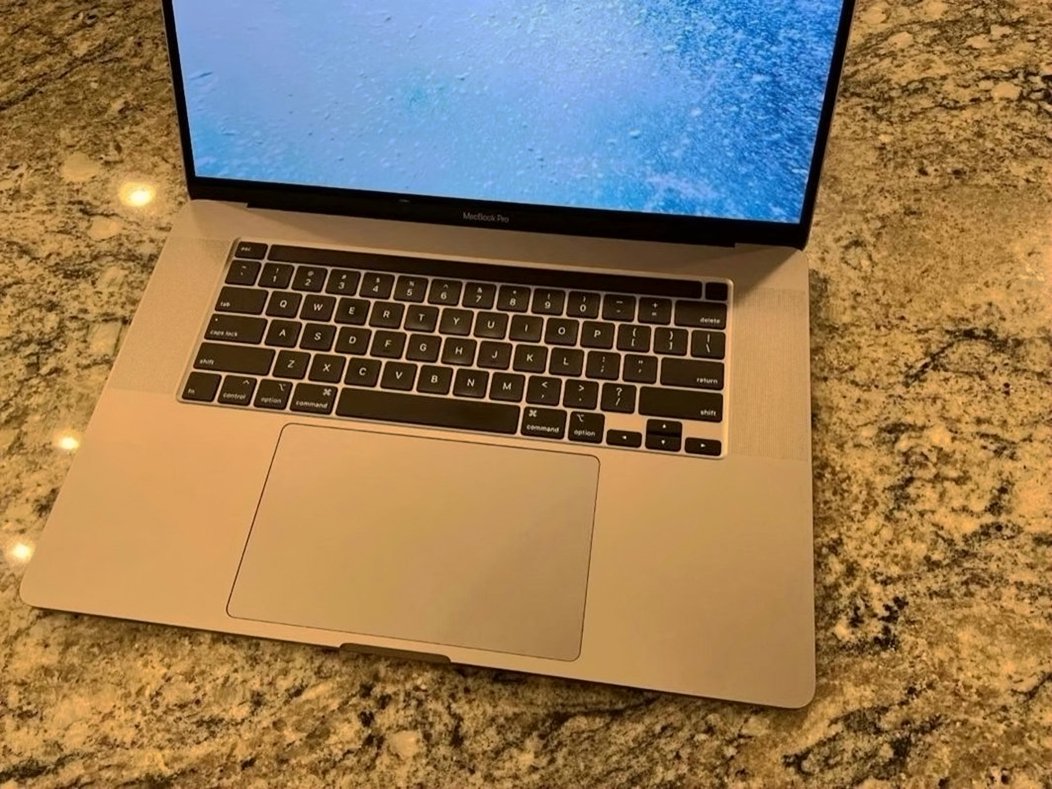 Apple MacBook Pro 16 inch 2TB Space Gray Unlocked - Used image 3
