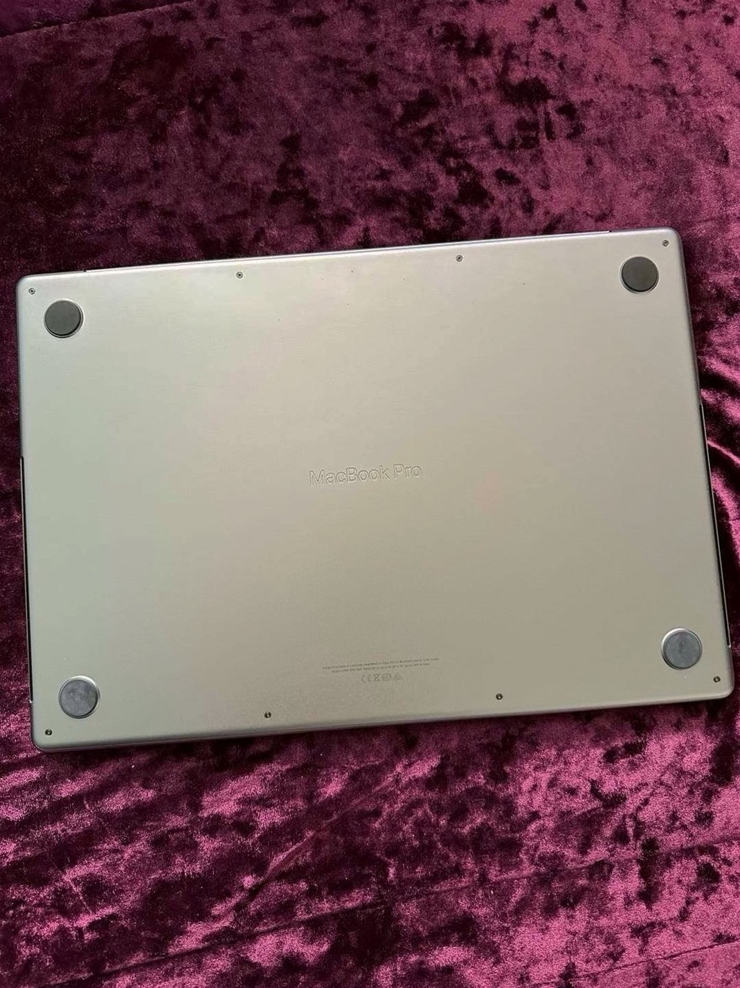 Apple MacBook Pro 9P12 512GB Space Gray Unlocked - Used image 2