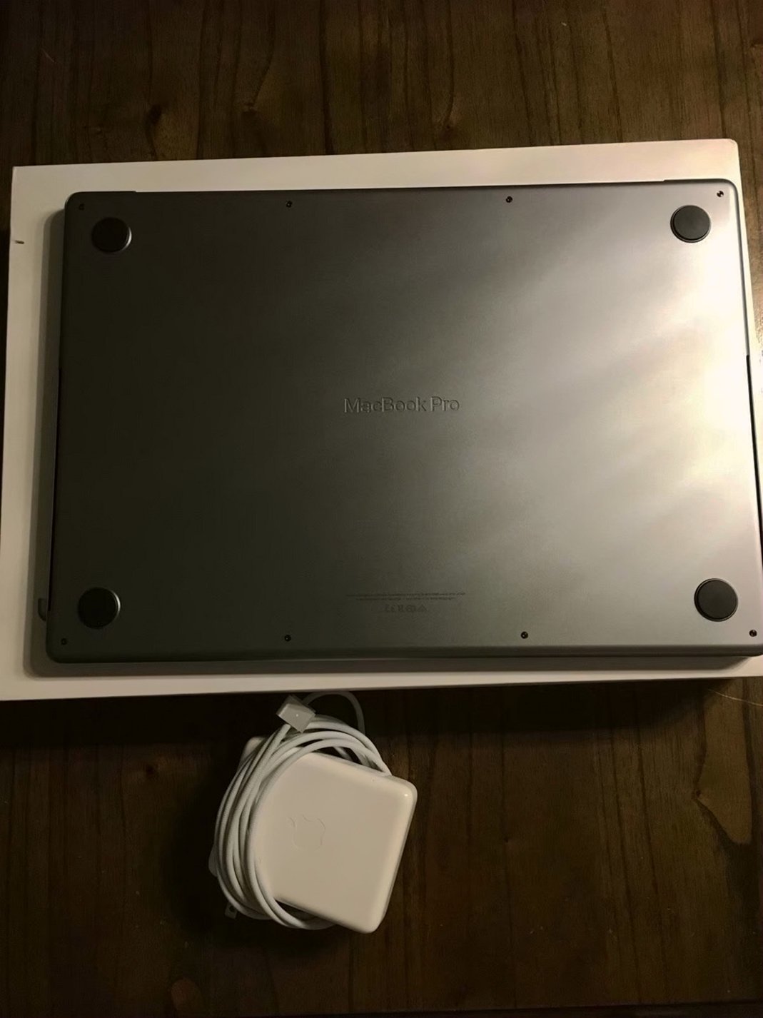 Apple MacBook Pro 16in 2021 M1 Chip 512GB Space Gray Unlocked - Used image 3