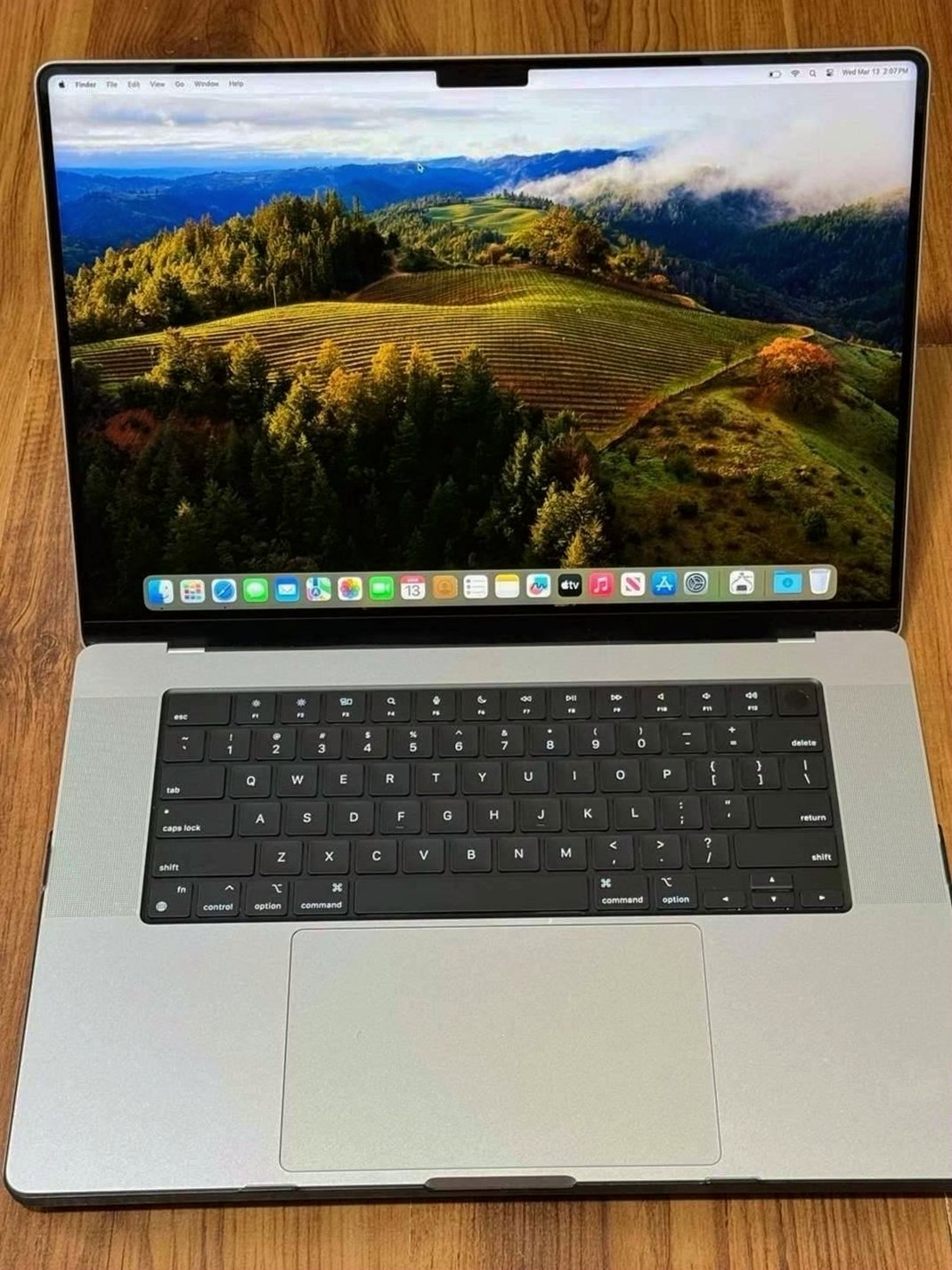 Apple MacBook Pro A2485 16in M1 Max 1TB SSD Unlocked - Used