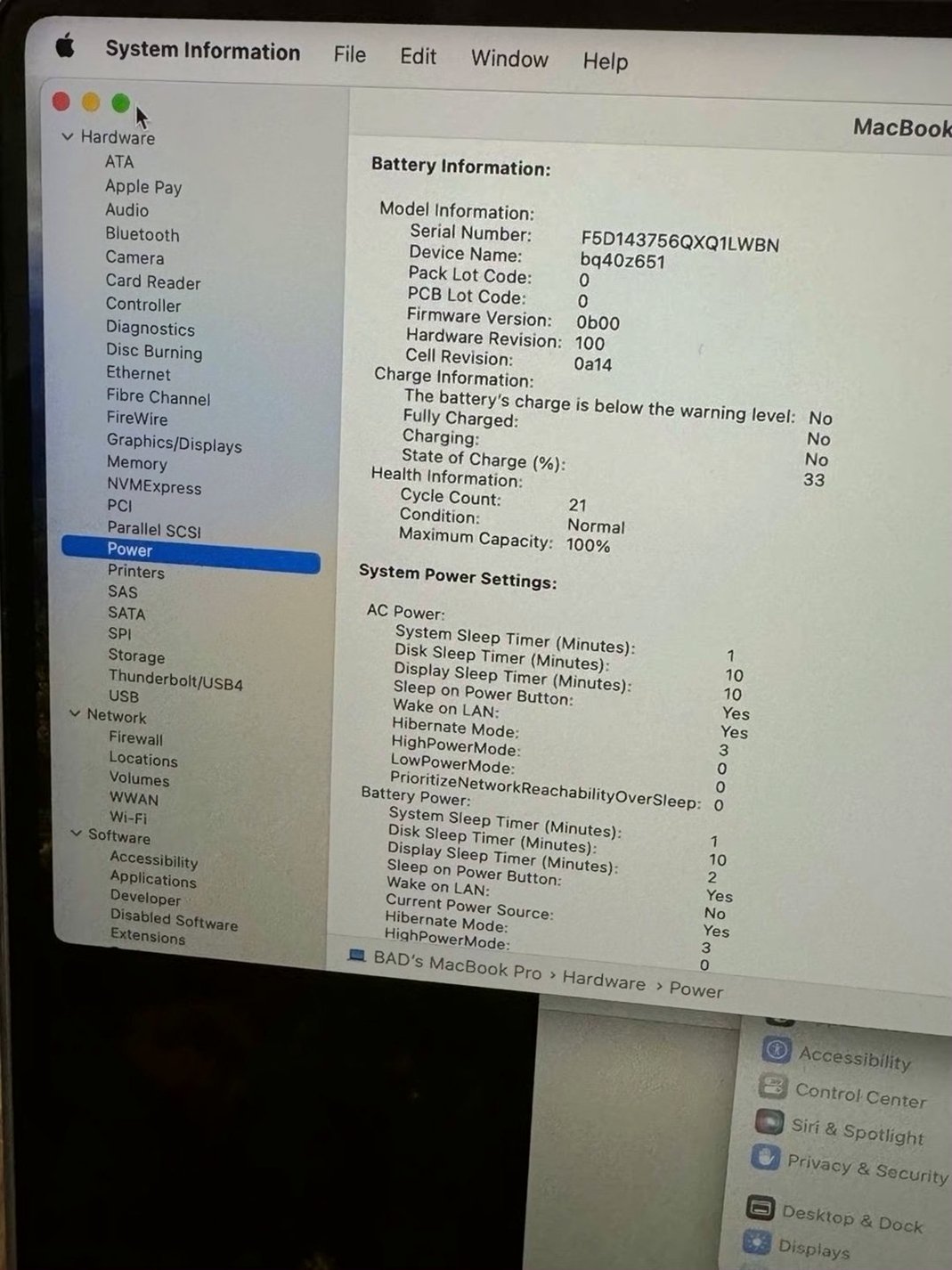Apple MacBook Pro A2485 16in M1 Max 1TB SSD Unlocked - Used image 3