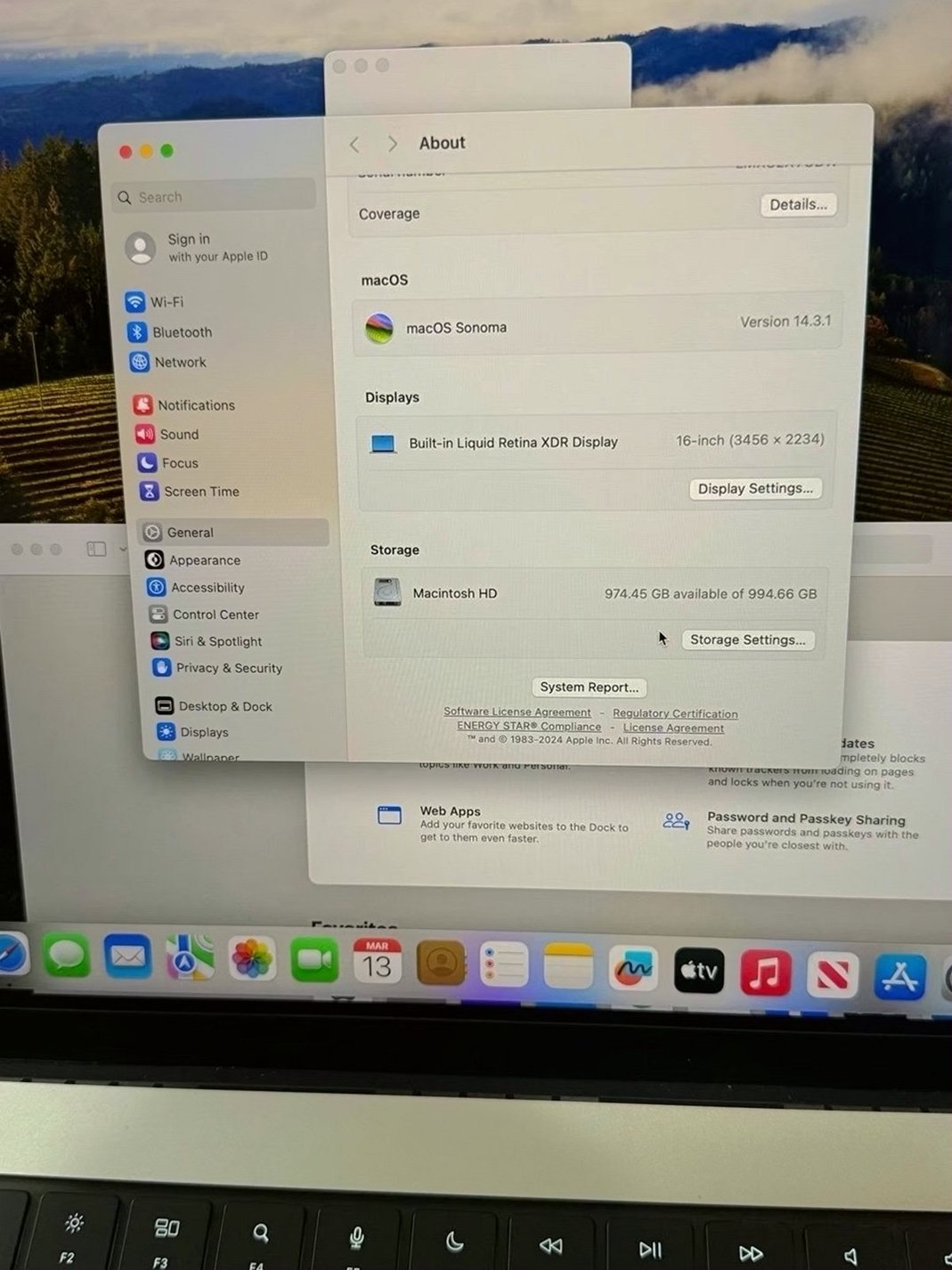 Apple MacBook Pro A2485 16in M1 Max 1TB SSD Unlocked - Used image 5