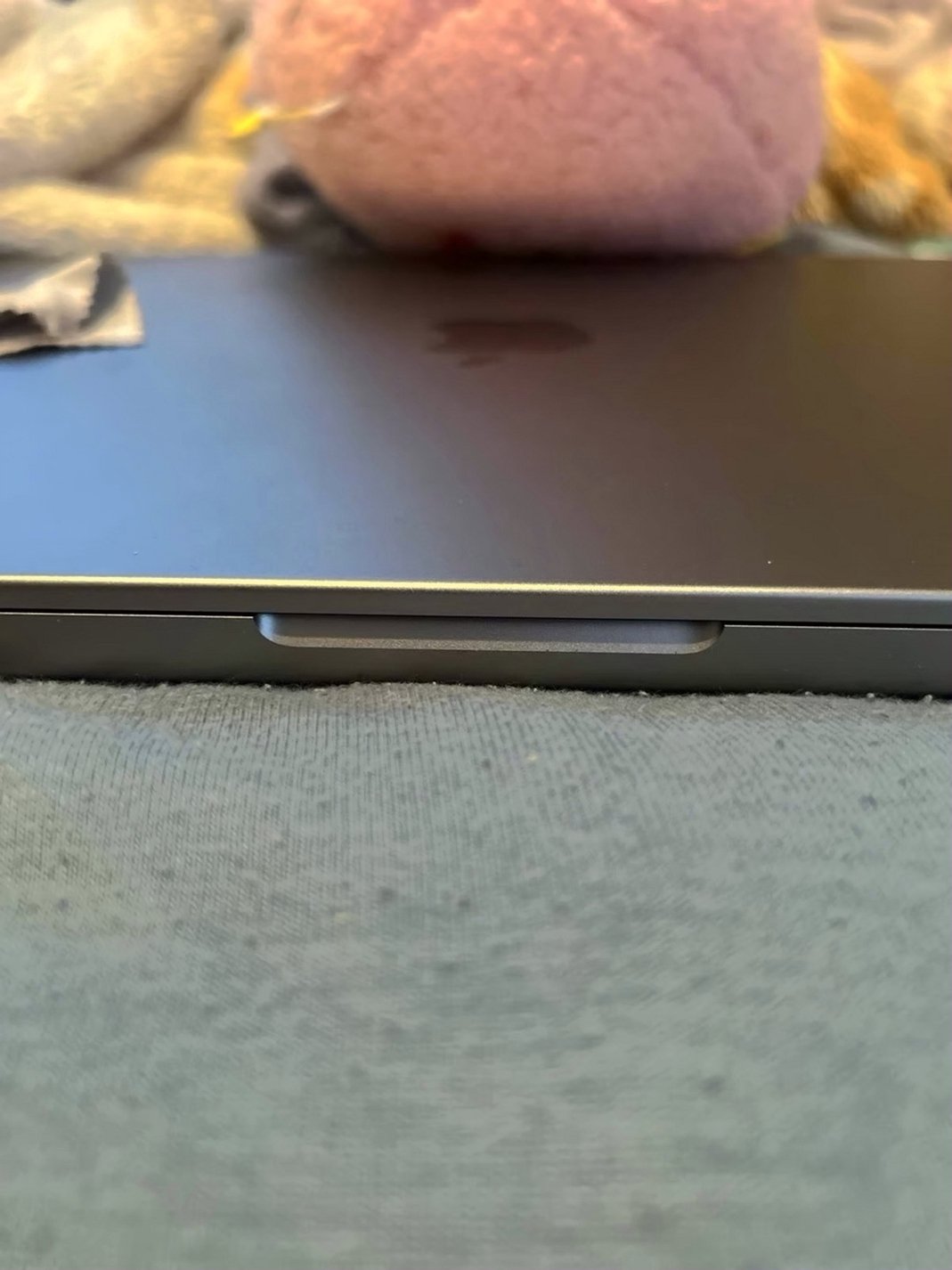 Apple MacBook Pro 16 in 2021 512GB Space Gray Unlocked - Used image 4